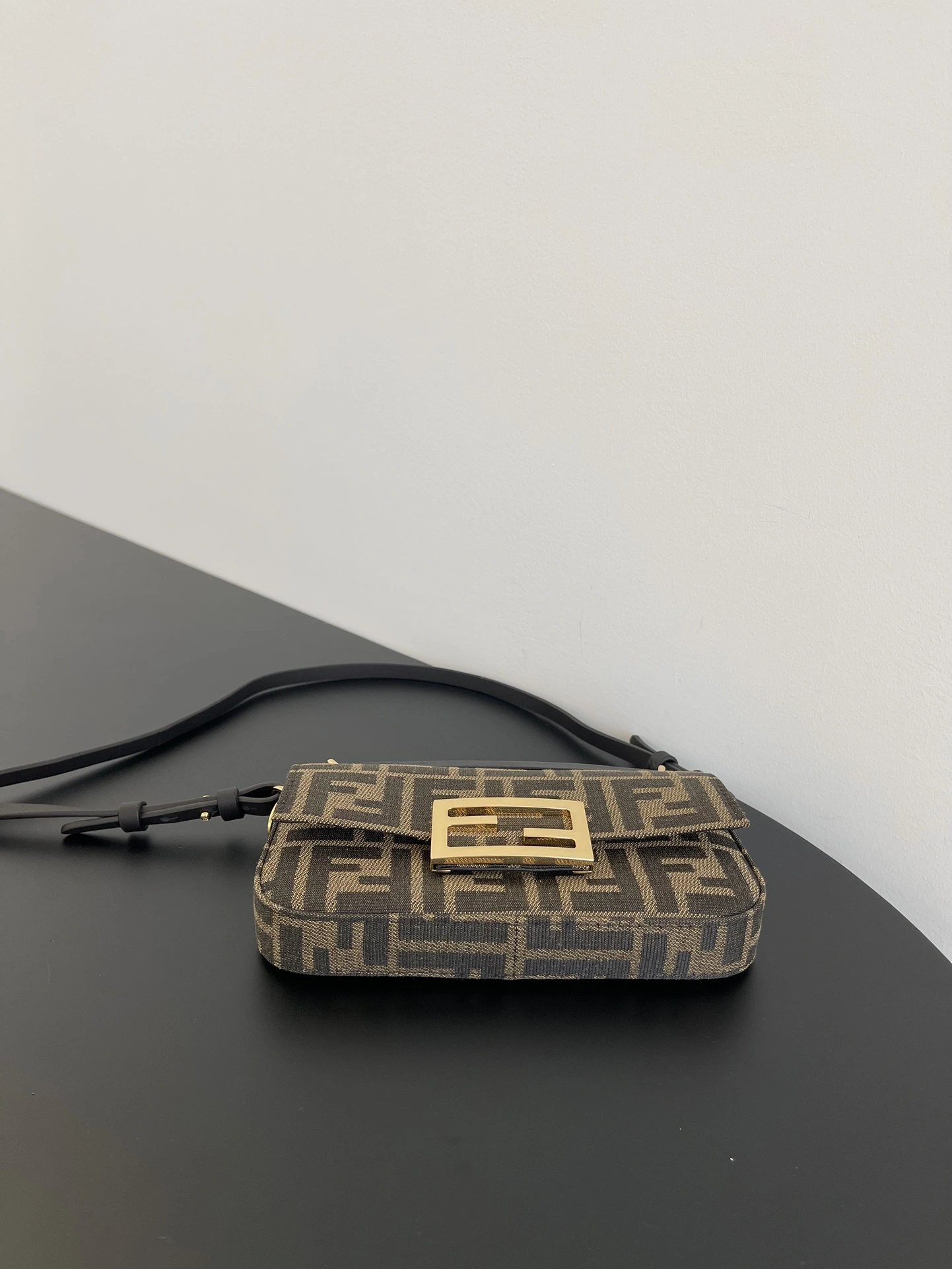 Comfortable Fendi Satchel Bags 69828
