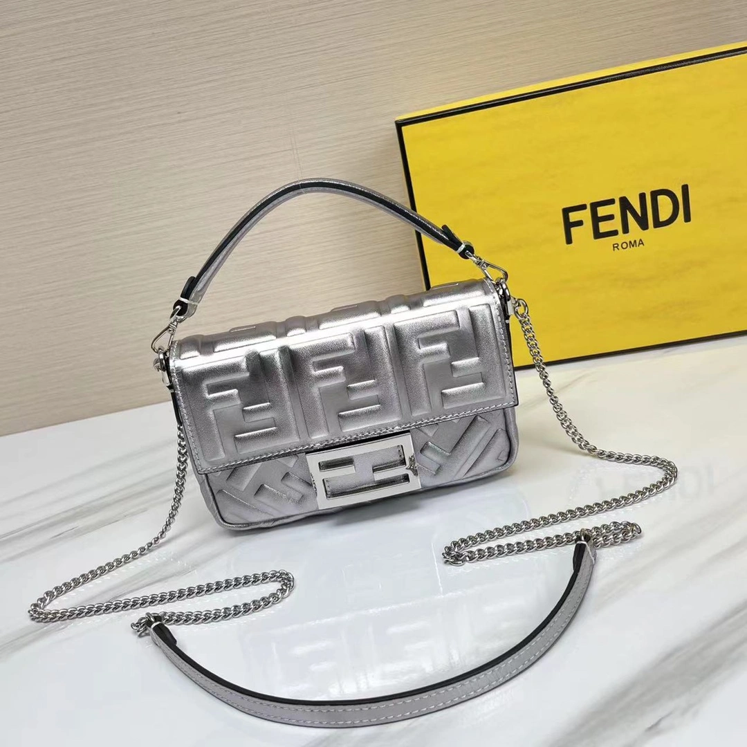 Fendi Satchel Bags Bright 69797