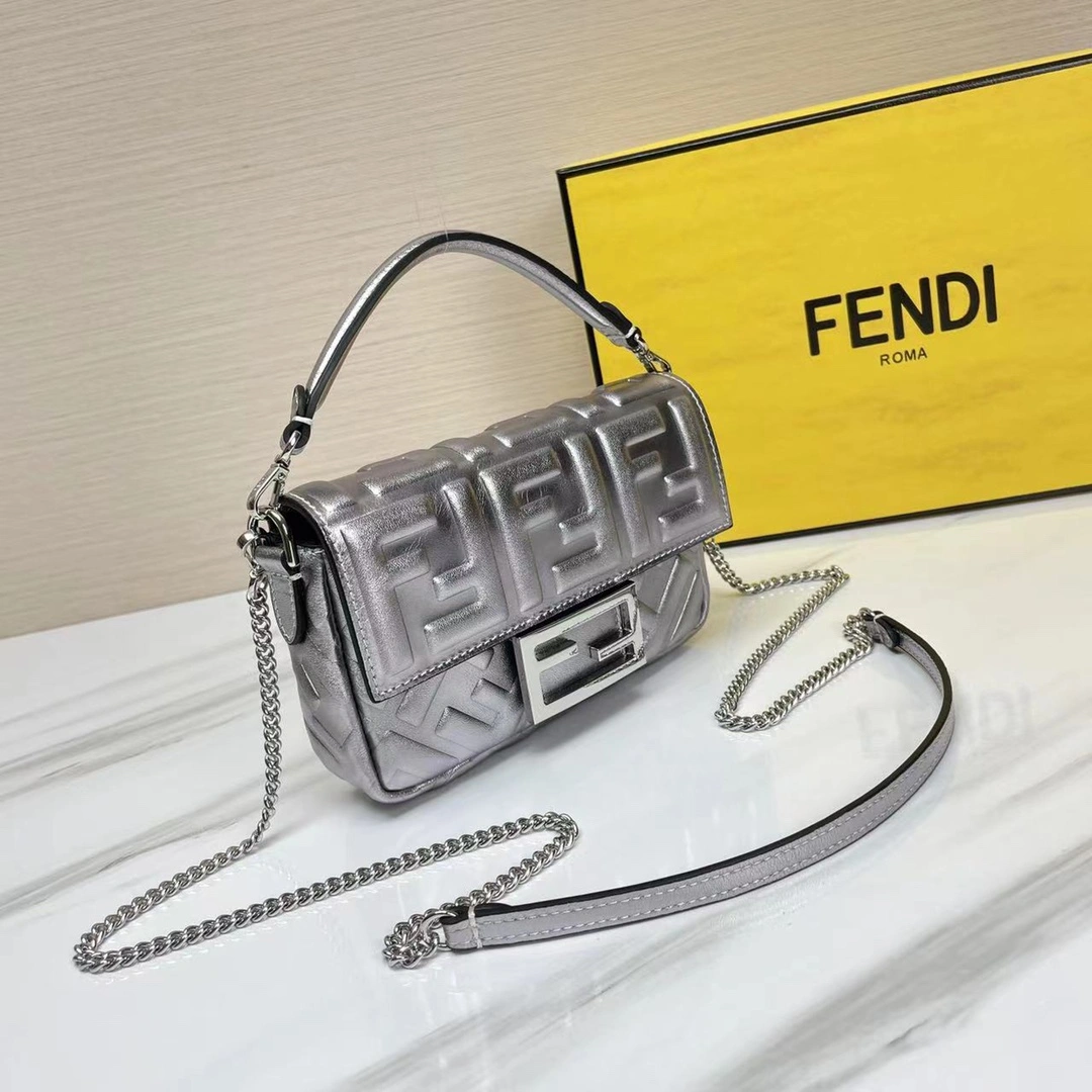 Fendi Satchel Bags Bright 69797