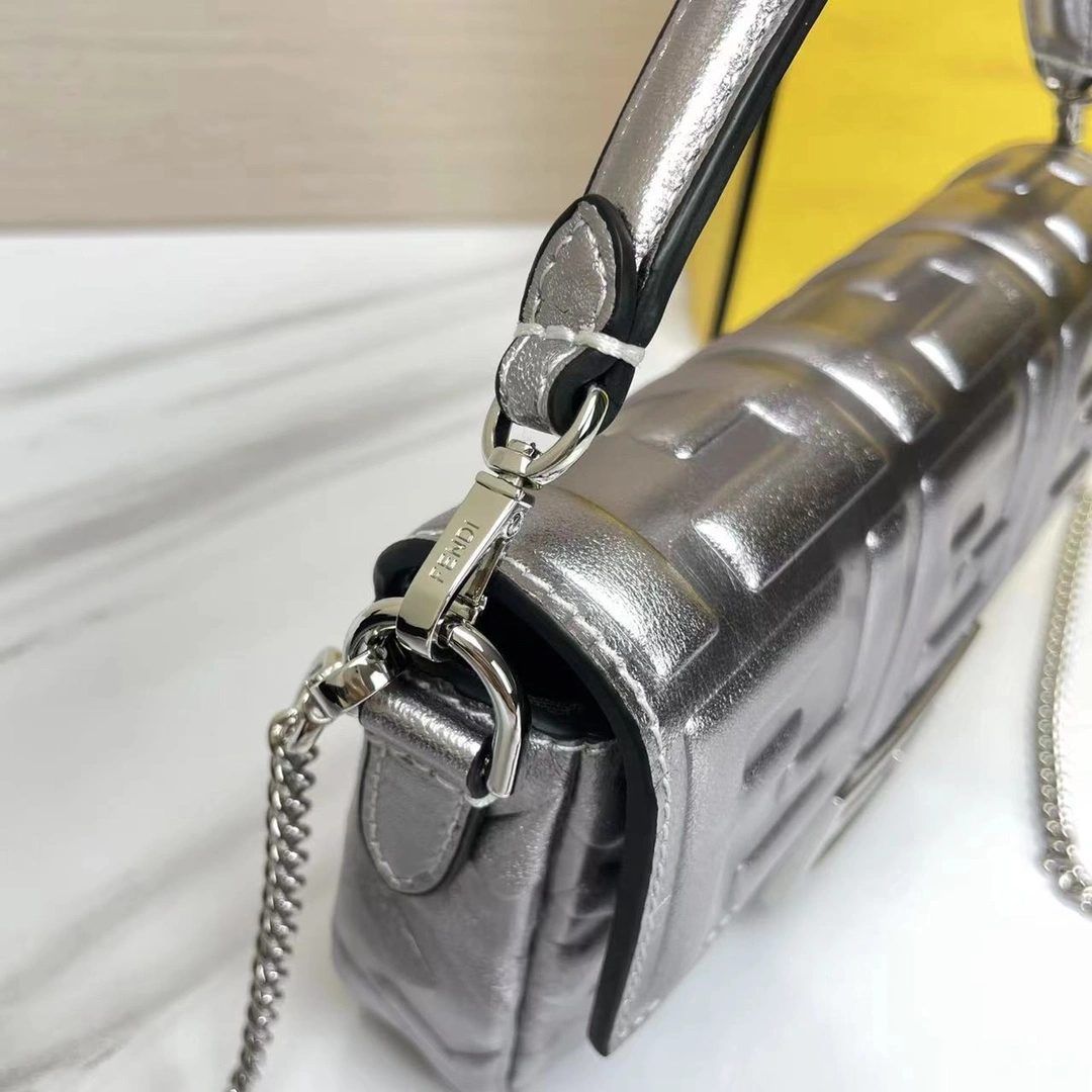 Fendi Satchel Bags Bright 69797