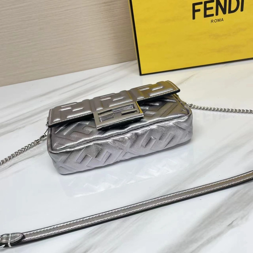 Fendi Satchel Bags Bright 69797