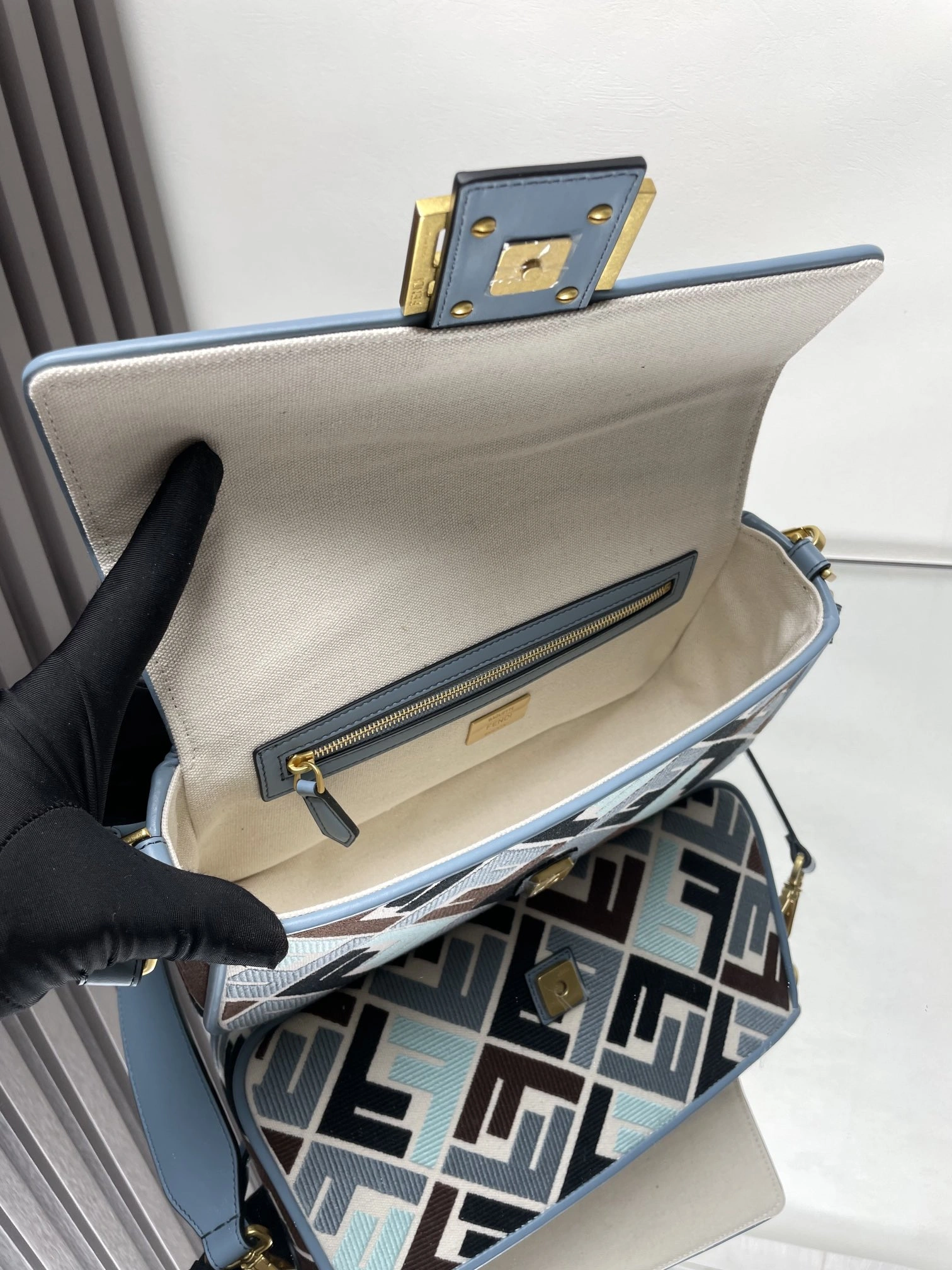 Trendsetting Fendi Satchel Bags 69786