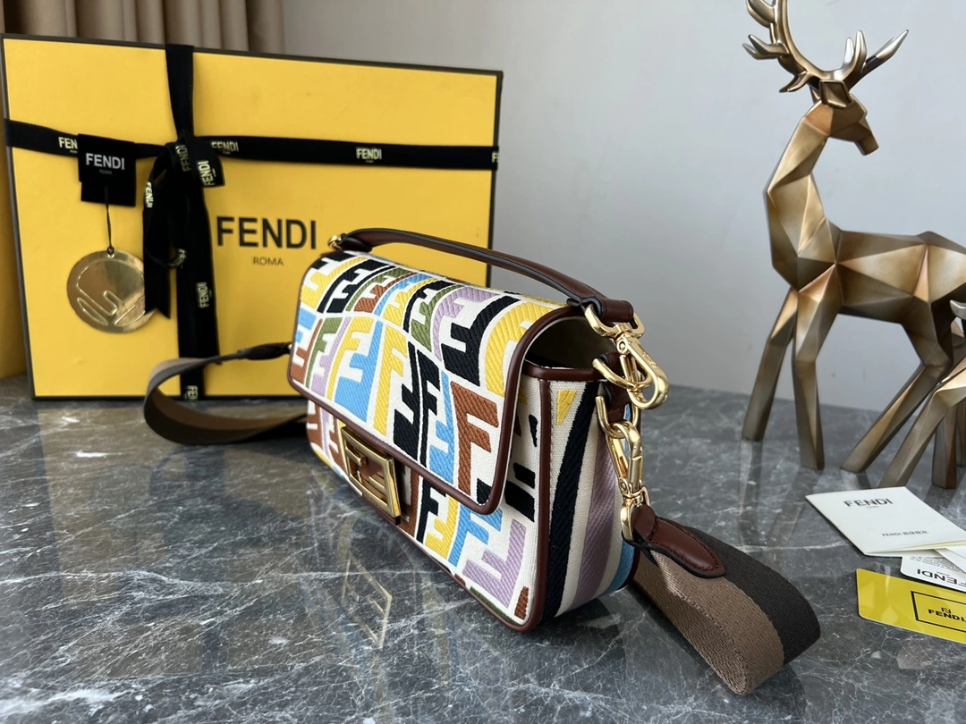 Stretchable Fendi Satchel Bags 69781