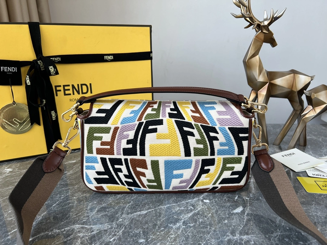 Stretchable Fendi Satchel Bags 69781