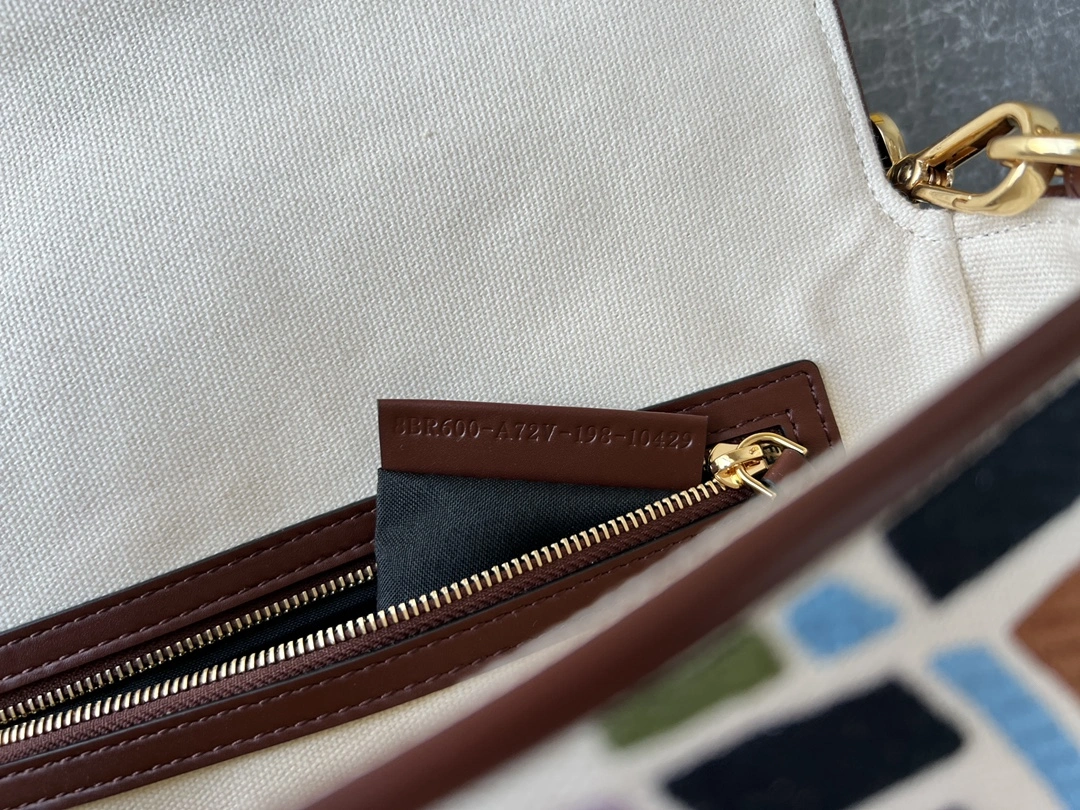 Stretchable Fendi Satchel Bags 69781