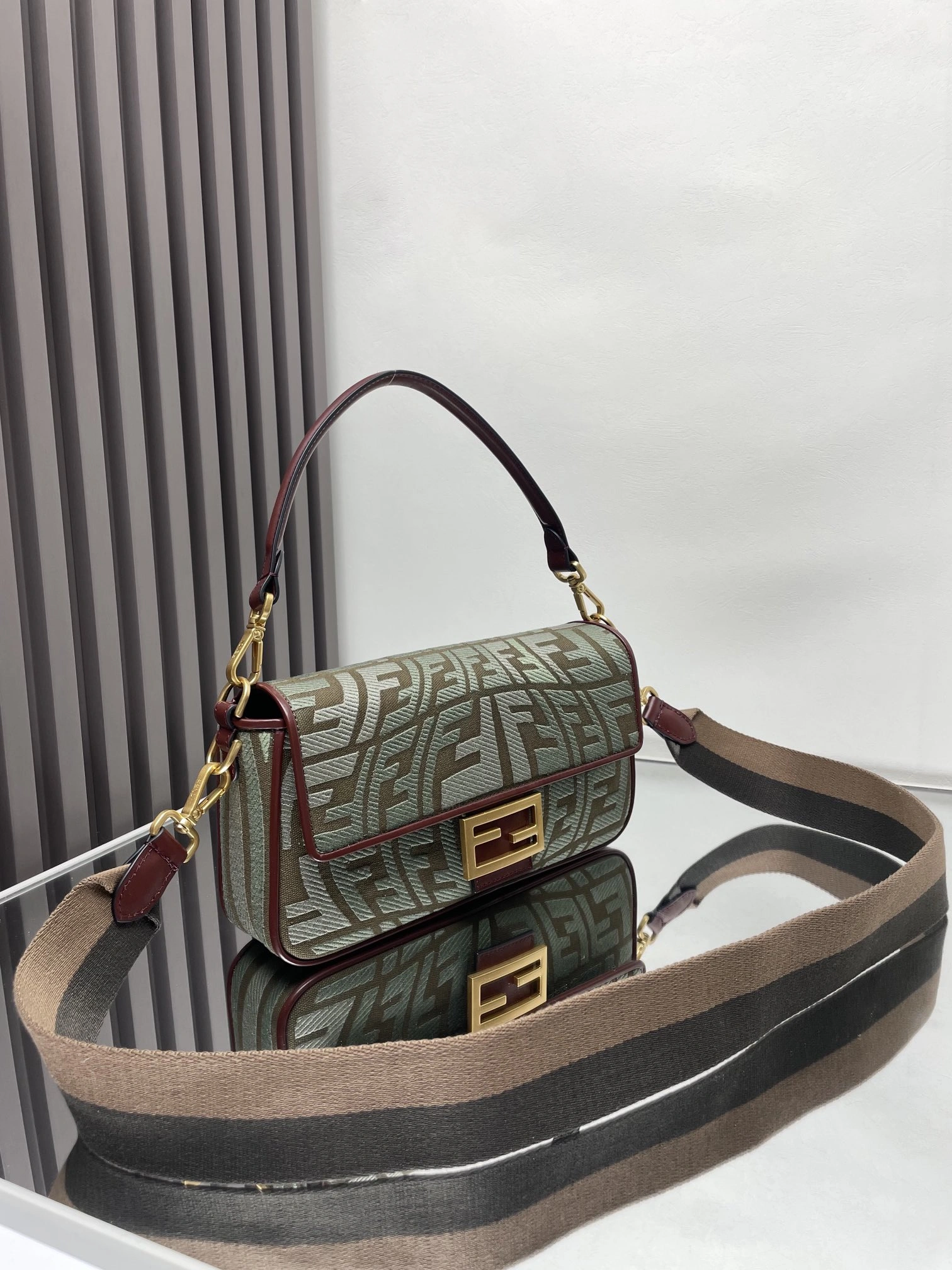 Stylish Fendi Satchel Bags 69767