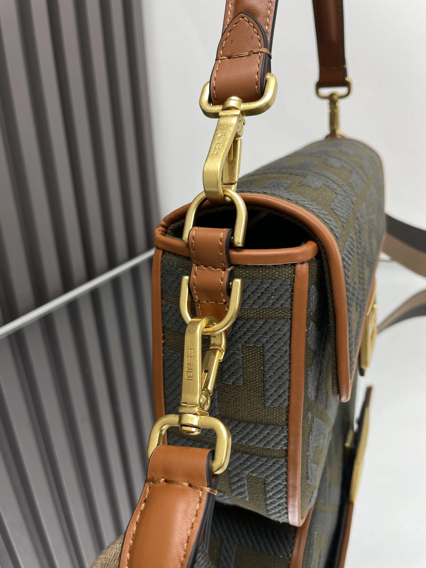 Youthful Fendi Satchel Bags 69782