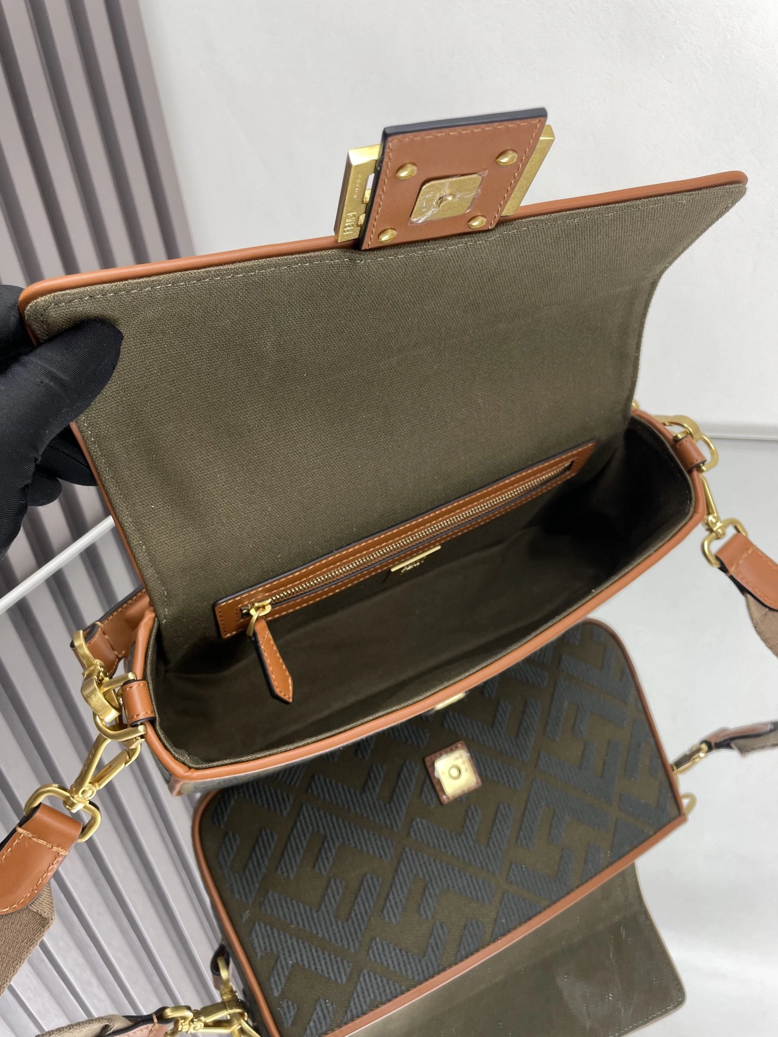 Youthful Fendi Satchel Bags 69782