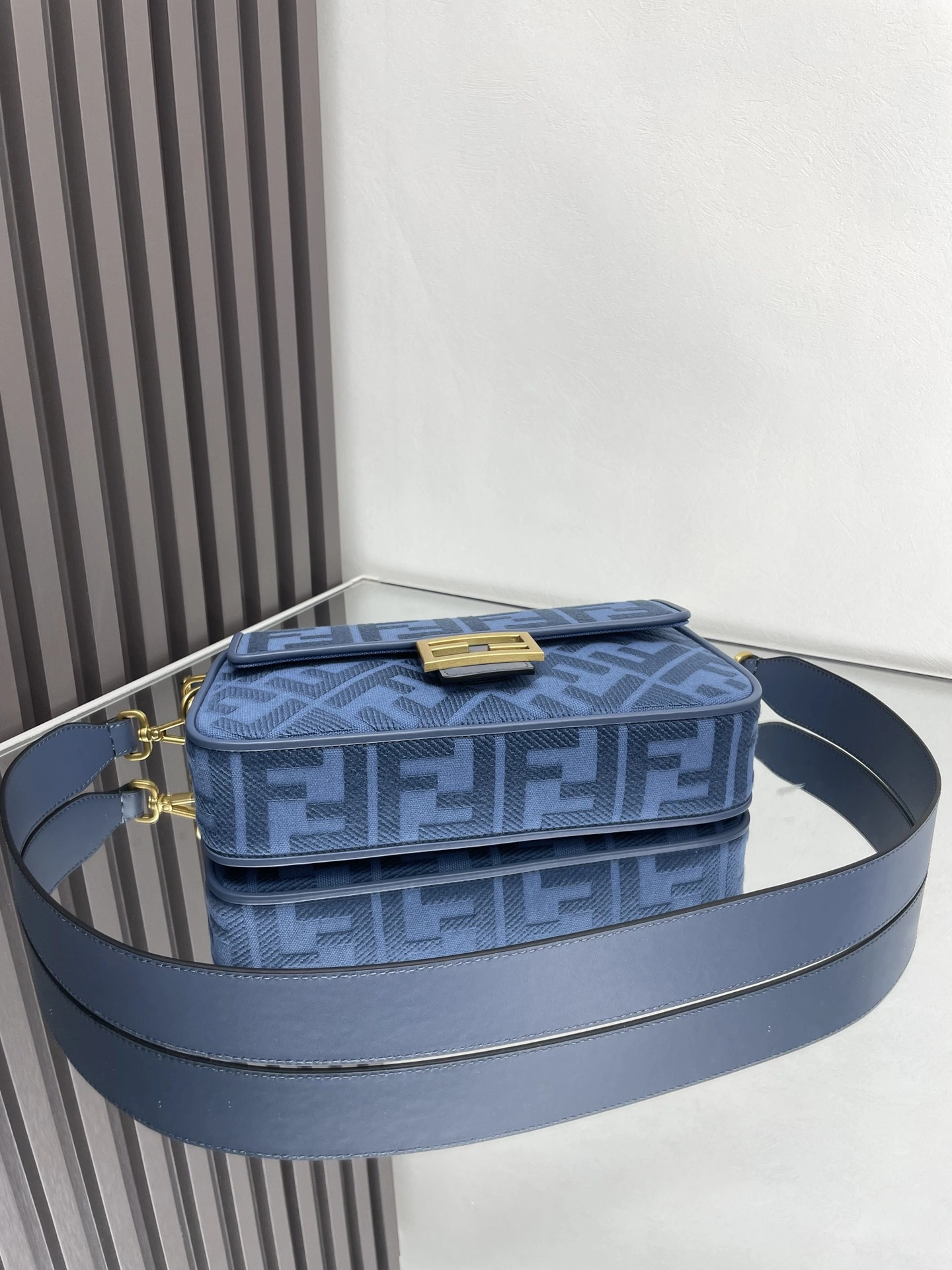 Fendi Satchel Bags Comfortable 69774