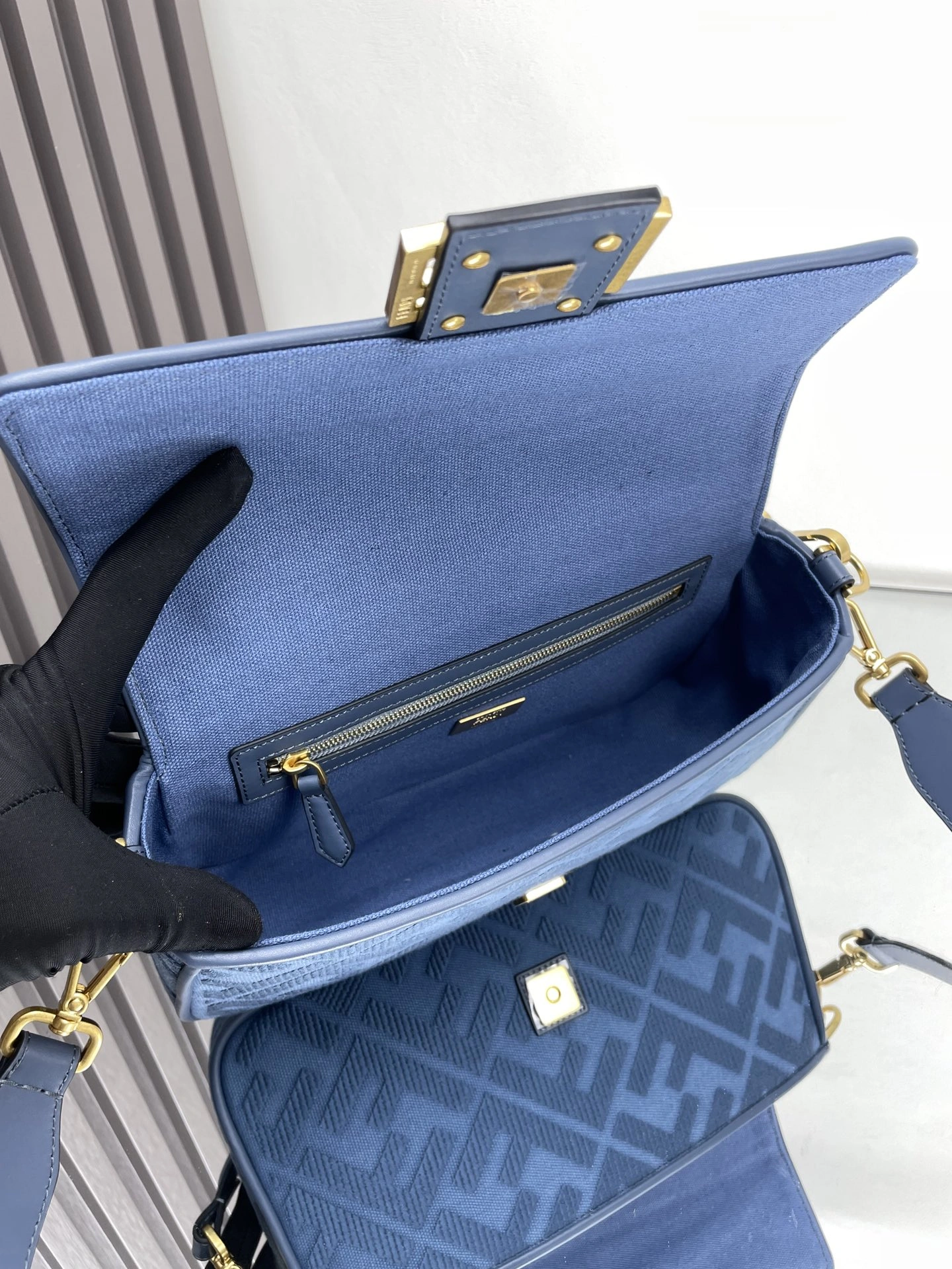 Fendi Satchel Bags Comfortable 69774
