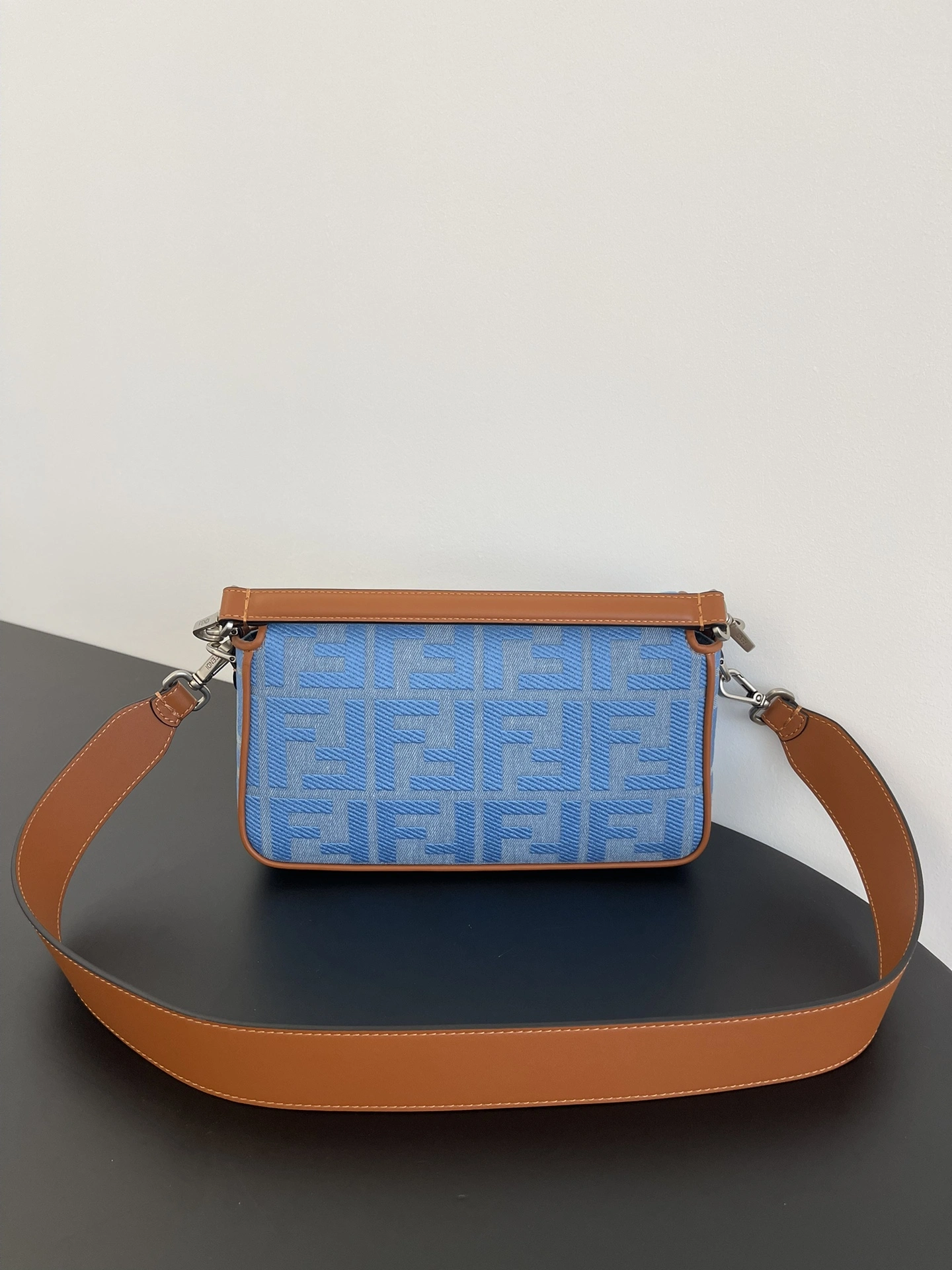 Fendi Satchel Bags Stretchable 69773