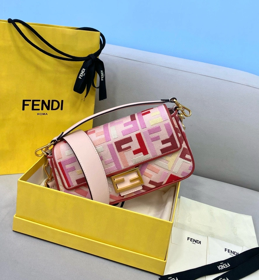 Breathable Fendi Satchel Bags 69789