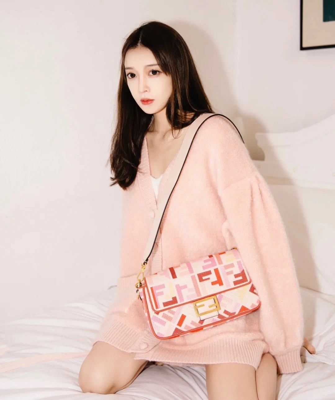 Breathable Fendi Satchel Bags 69789