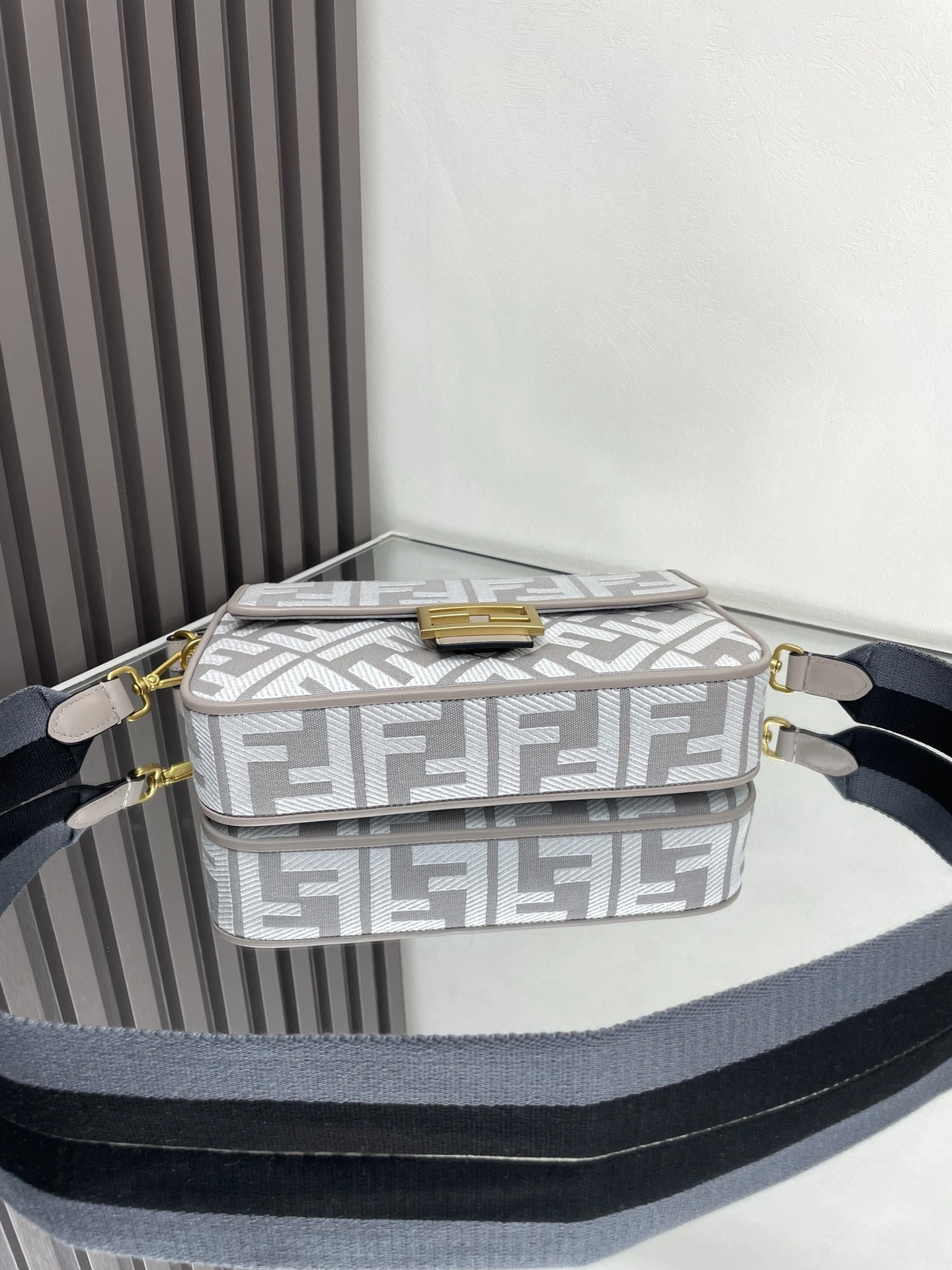 Functional Fendi Satchel Bags 69778