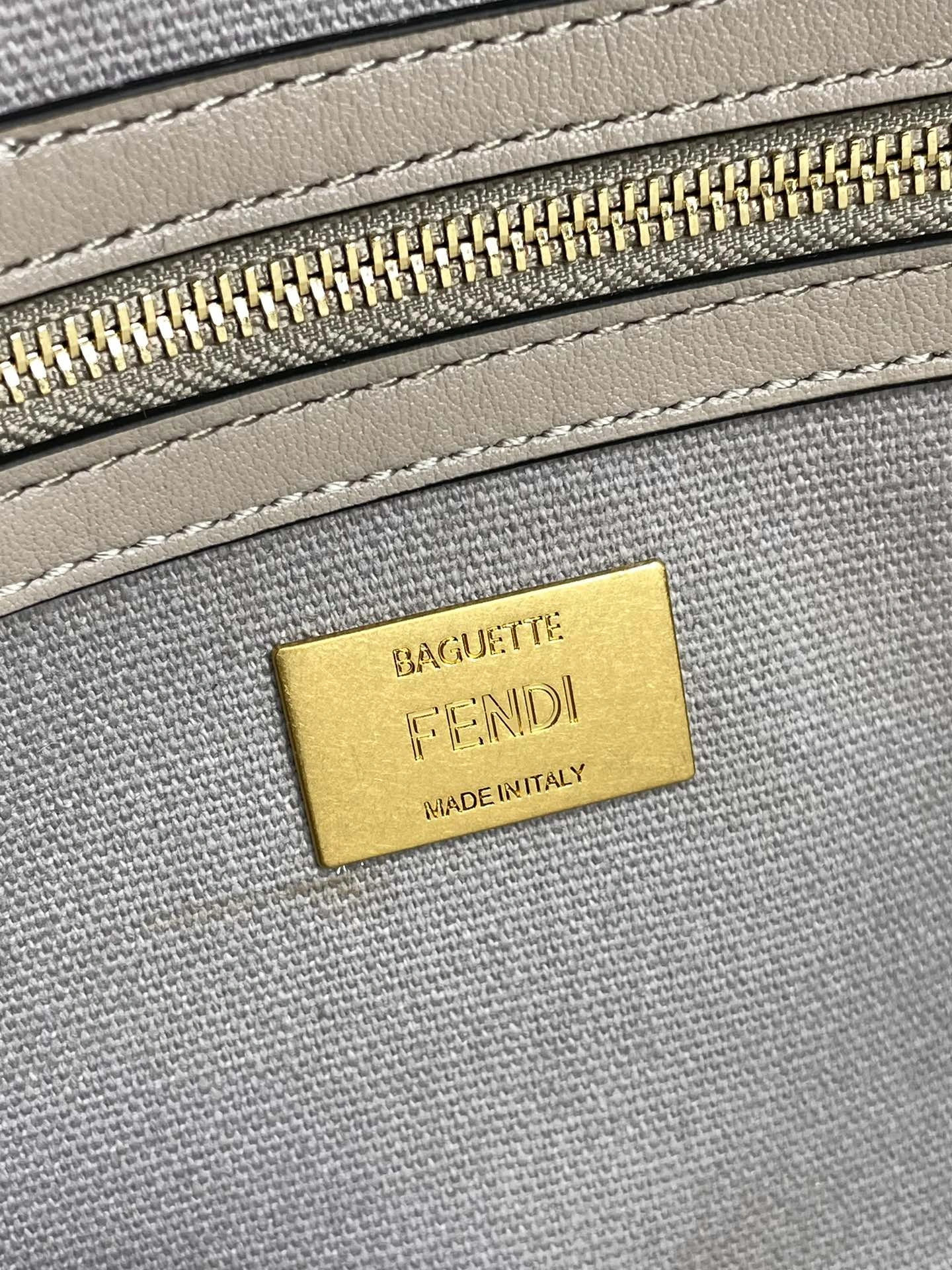 Functional Fendi Satchel Bags 69778