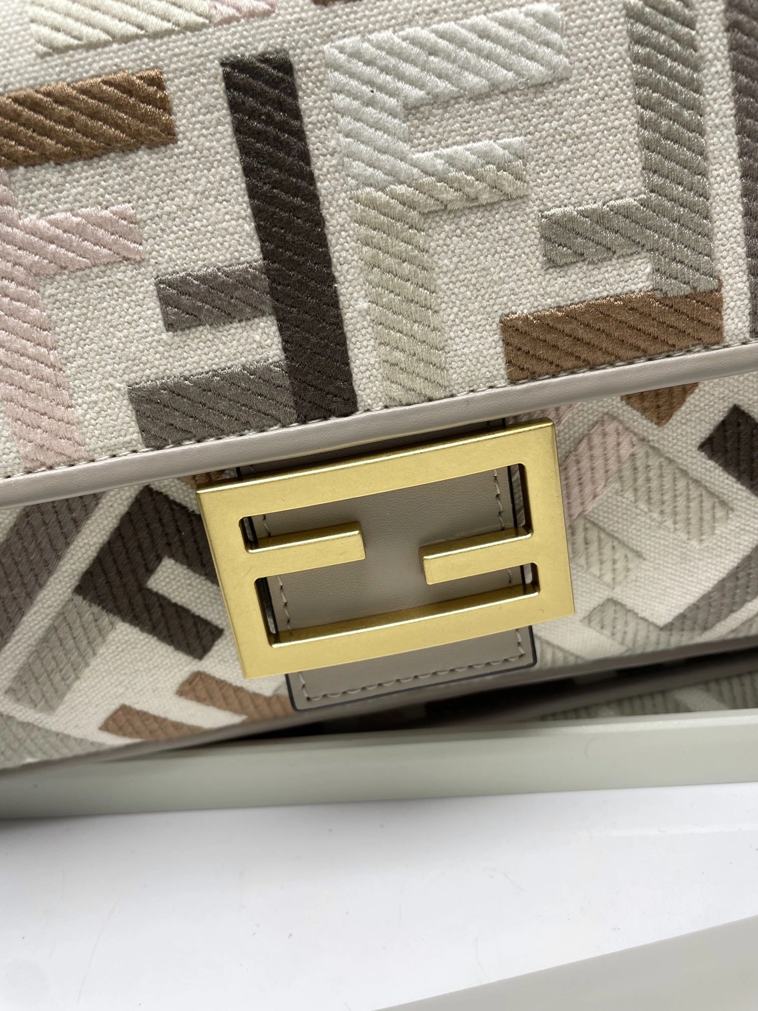 Fendi Satchel Bags Affordable 69770