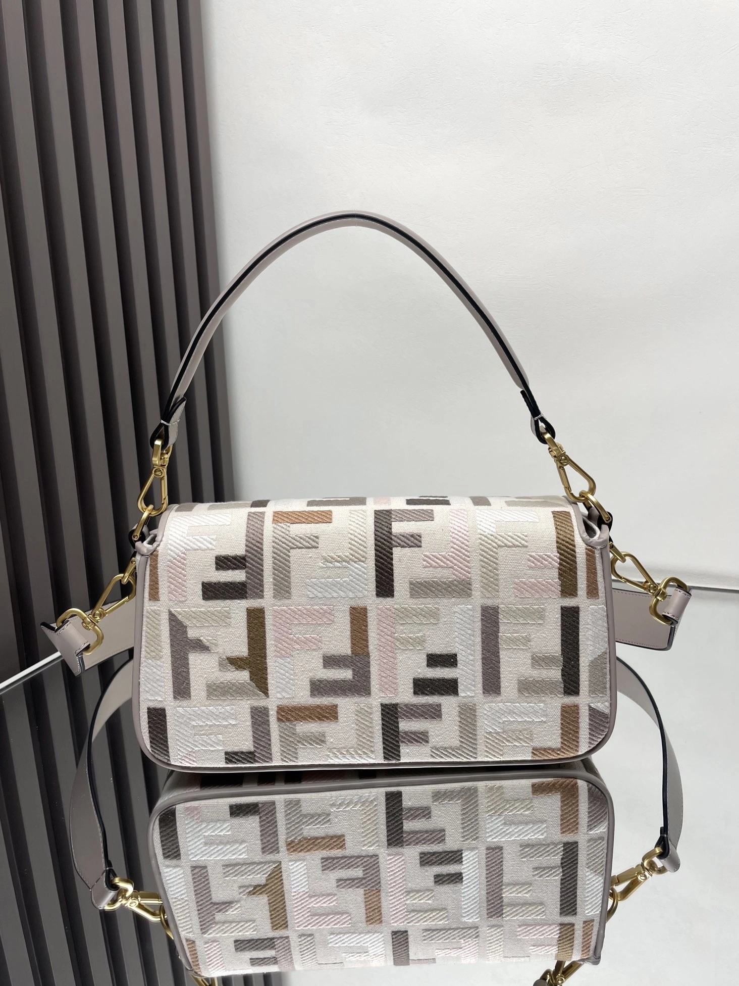 Fendi Satchel Bags Affordable 69770