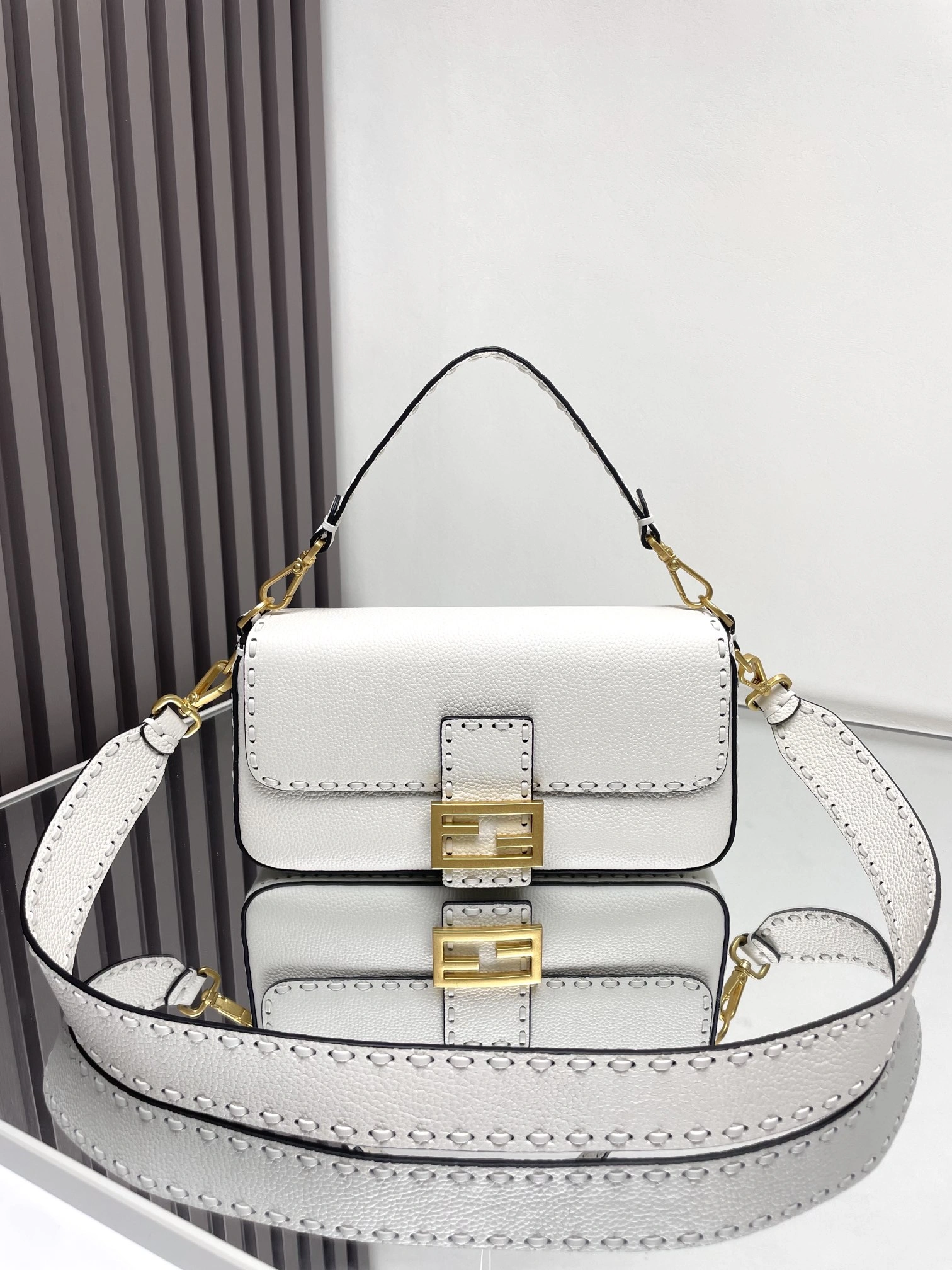 Trendsetting Fendi Satchel Bags 69762