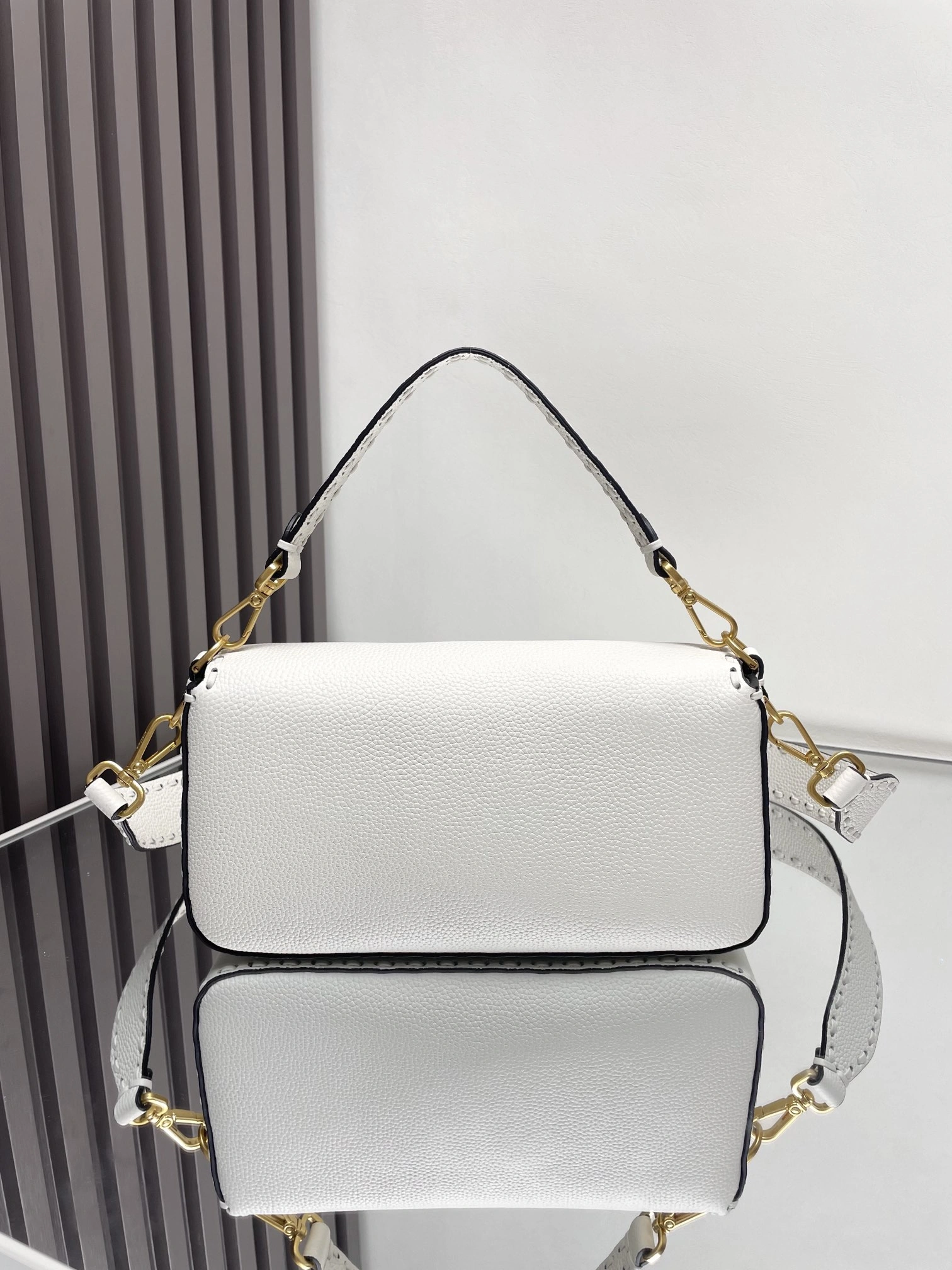Trendsetting Fendi Satchel Bags 69762