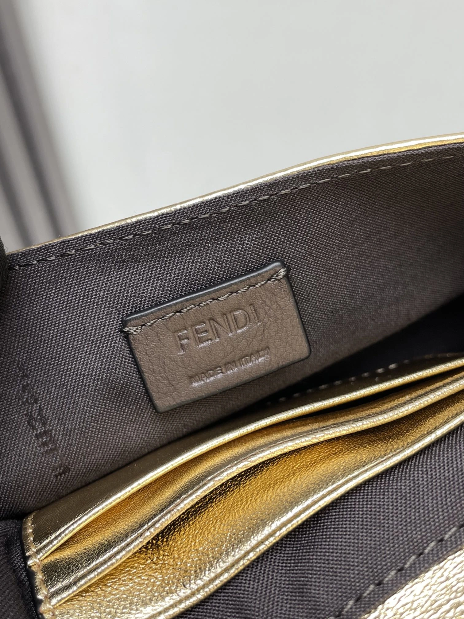 Bold Fendi Satchel Bags 69765
