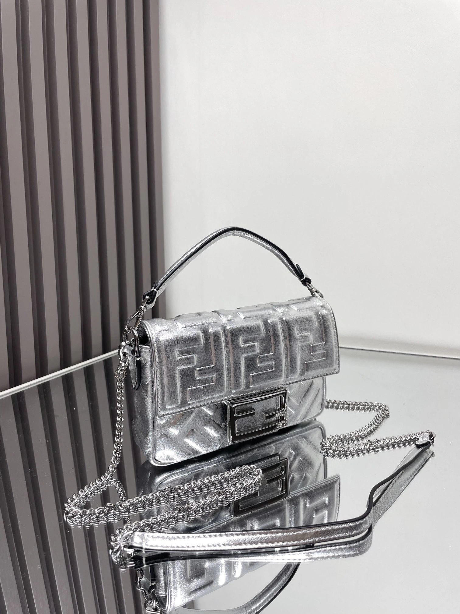 Fendi Satchel Bags Lightweight 69759
