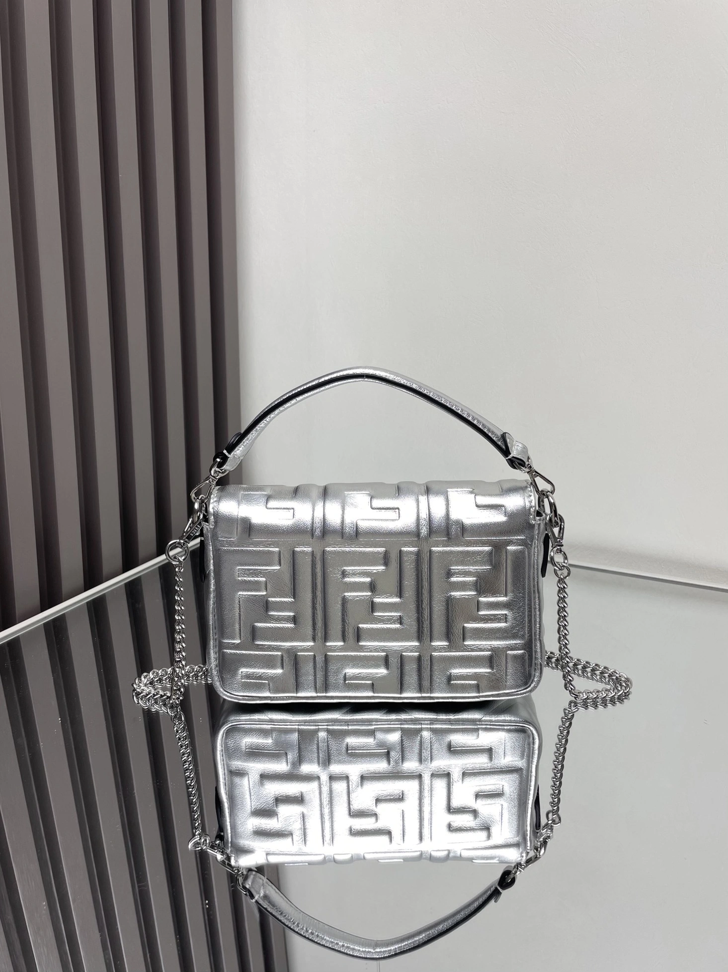 Fendi Satchel Bags Lightweight 69759