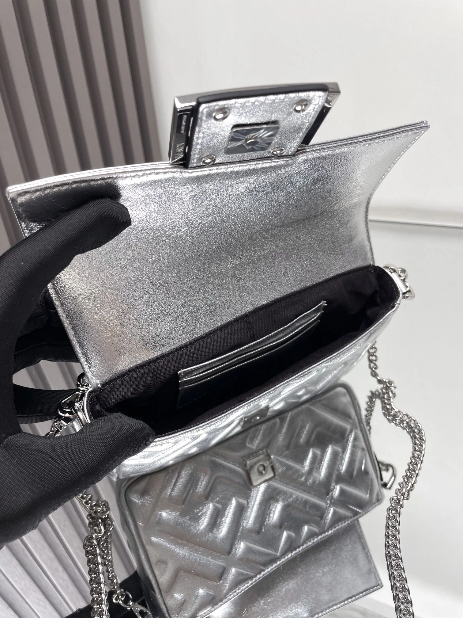 Fendi Satchel Bags Lightweight 69759