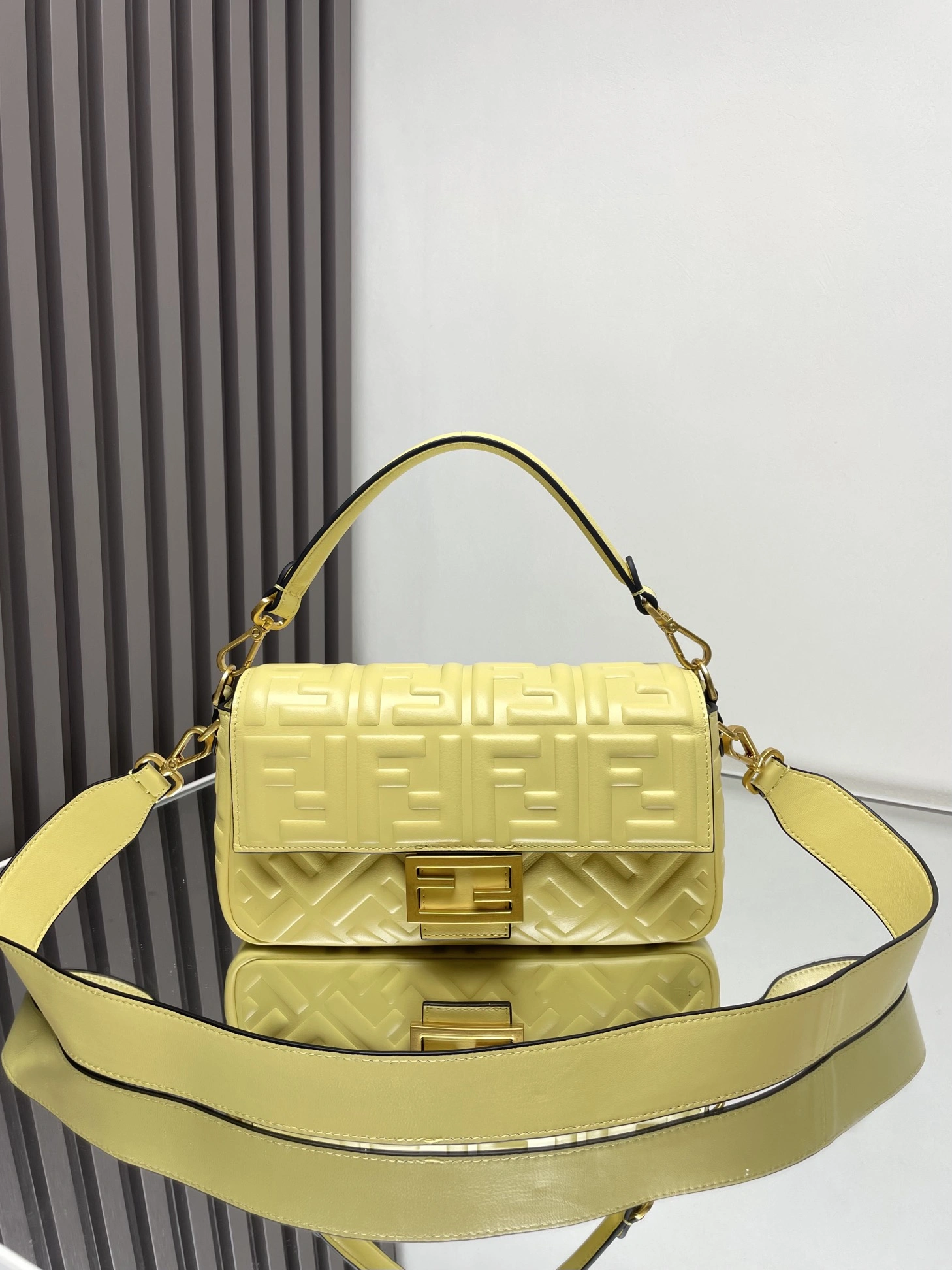 Modern Fendi Satchel Bags 69823