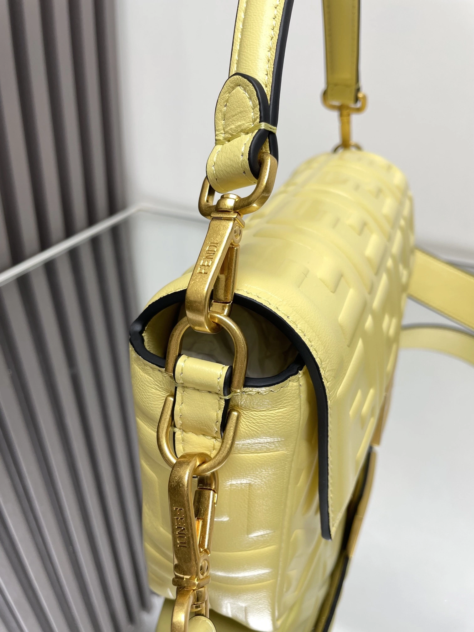 Modern Fendi Satchel Bags 69823