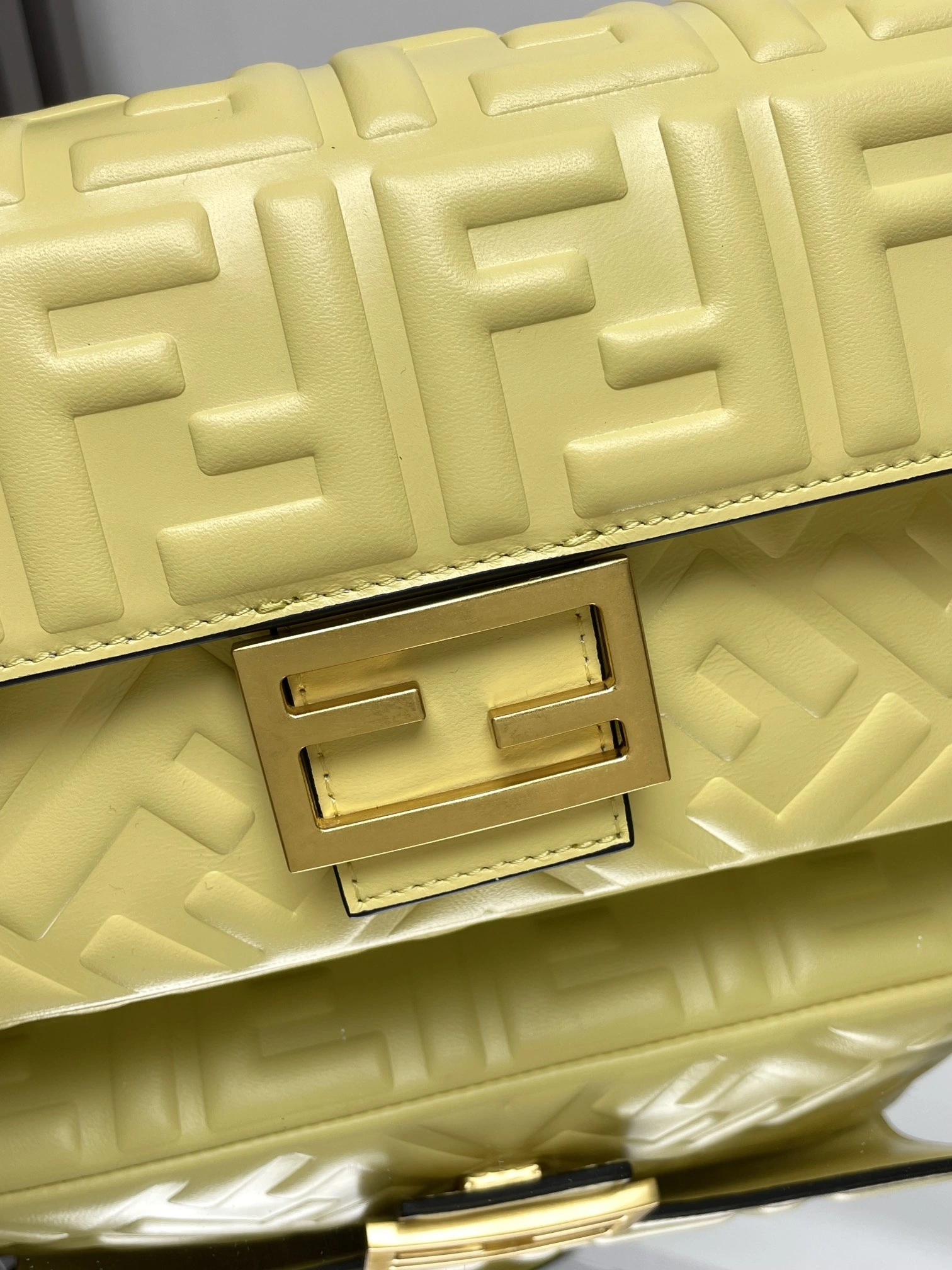 Modern Fendi Satchel Bags 69823
