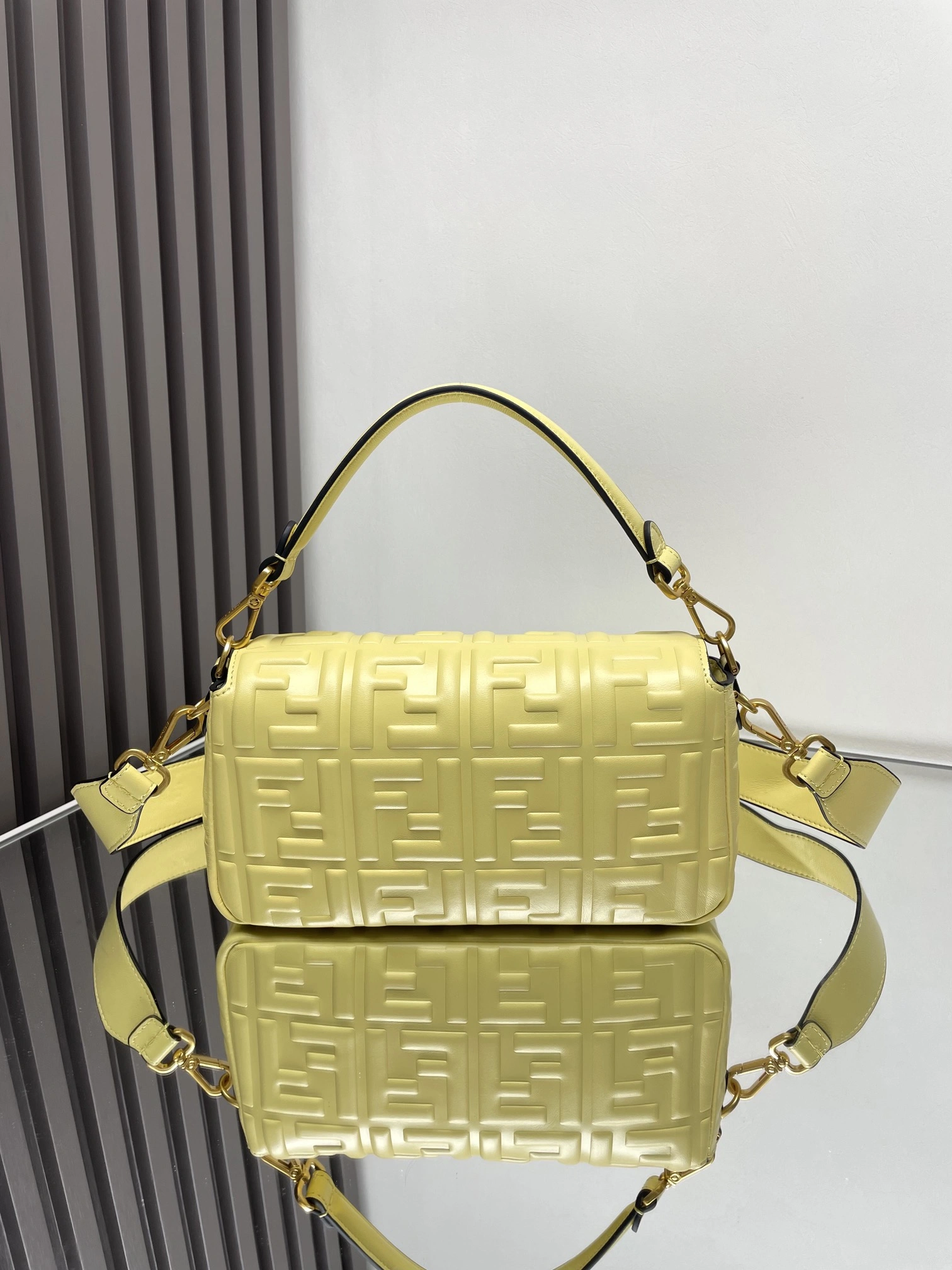 Modern Fendi Satchel Bags 69823