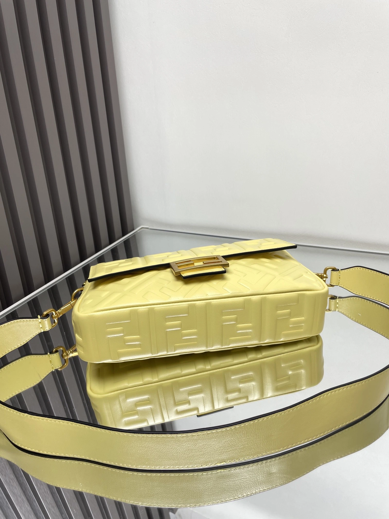 Modern Fendi Satchel Bags 69823