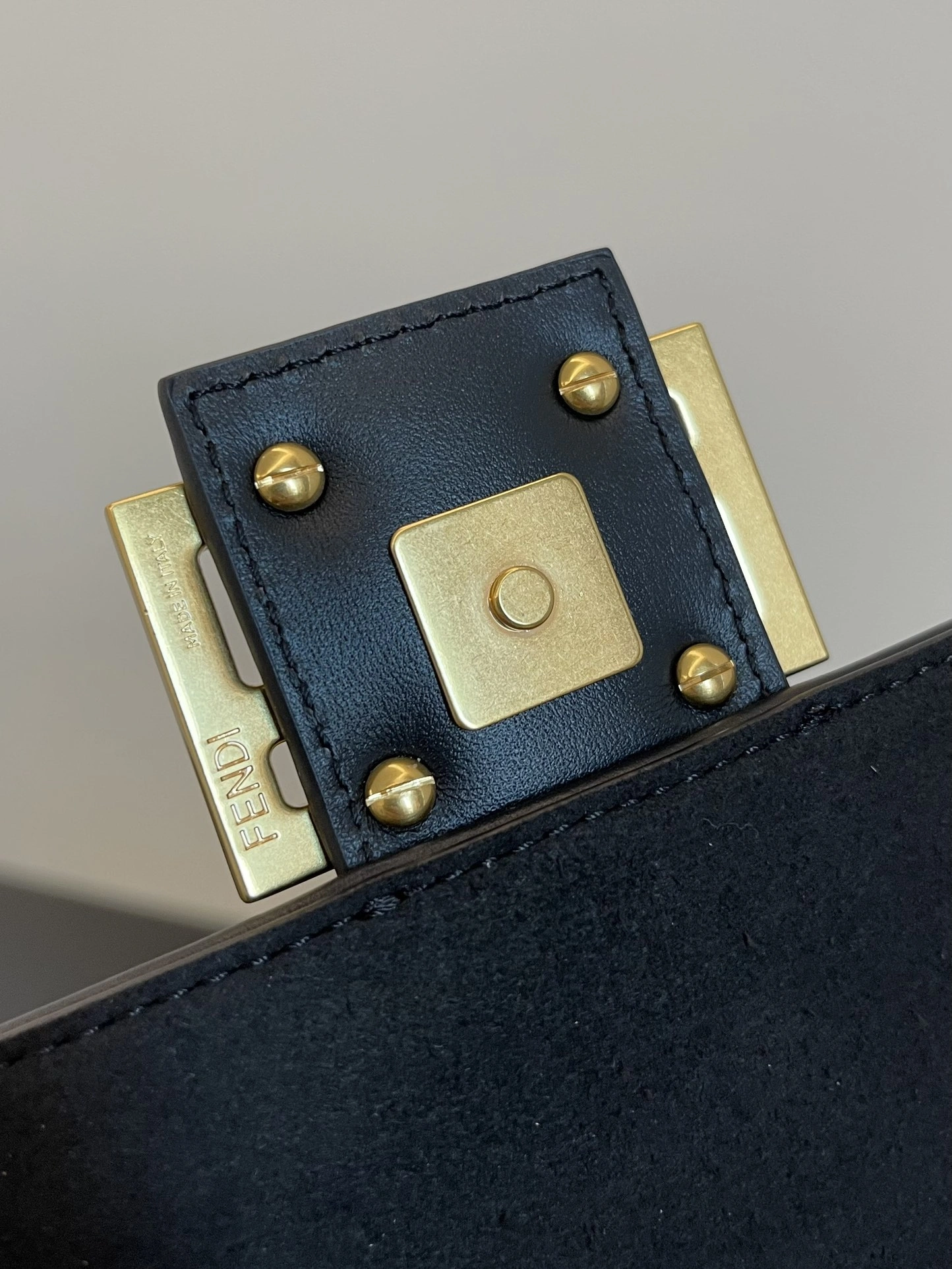 Bright Fendi Satchel Bags 69753