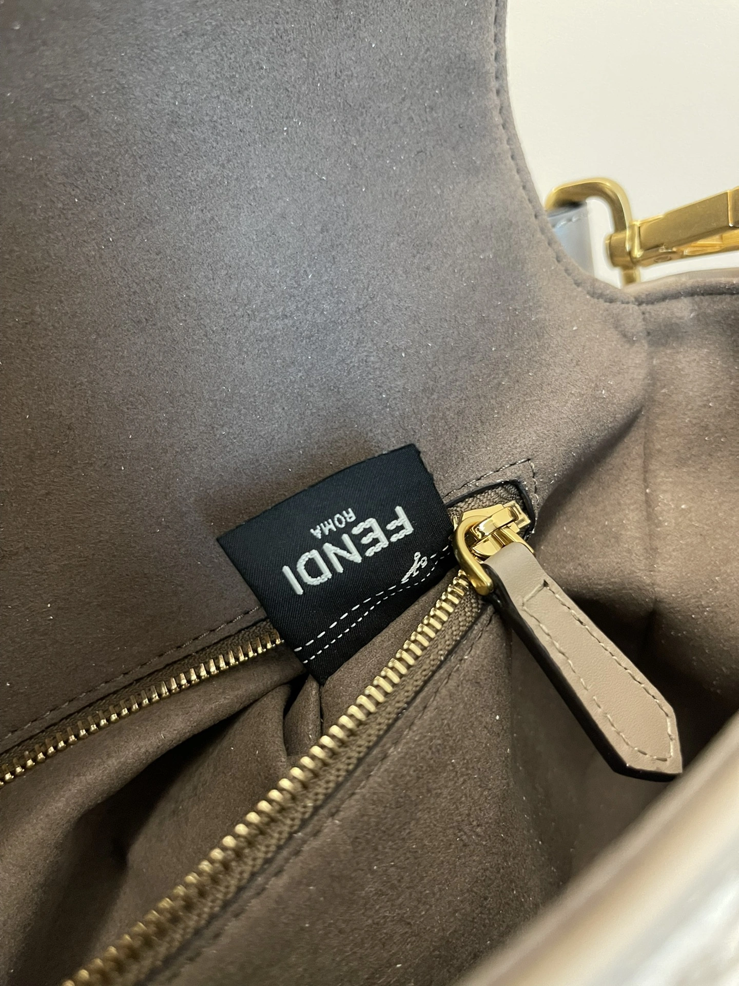 Fendi Satchel Bags MultiPurpose 69751