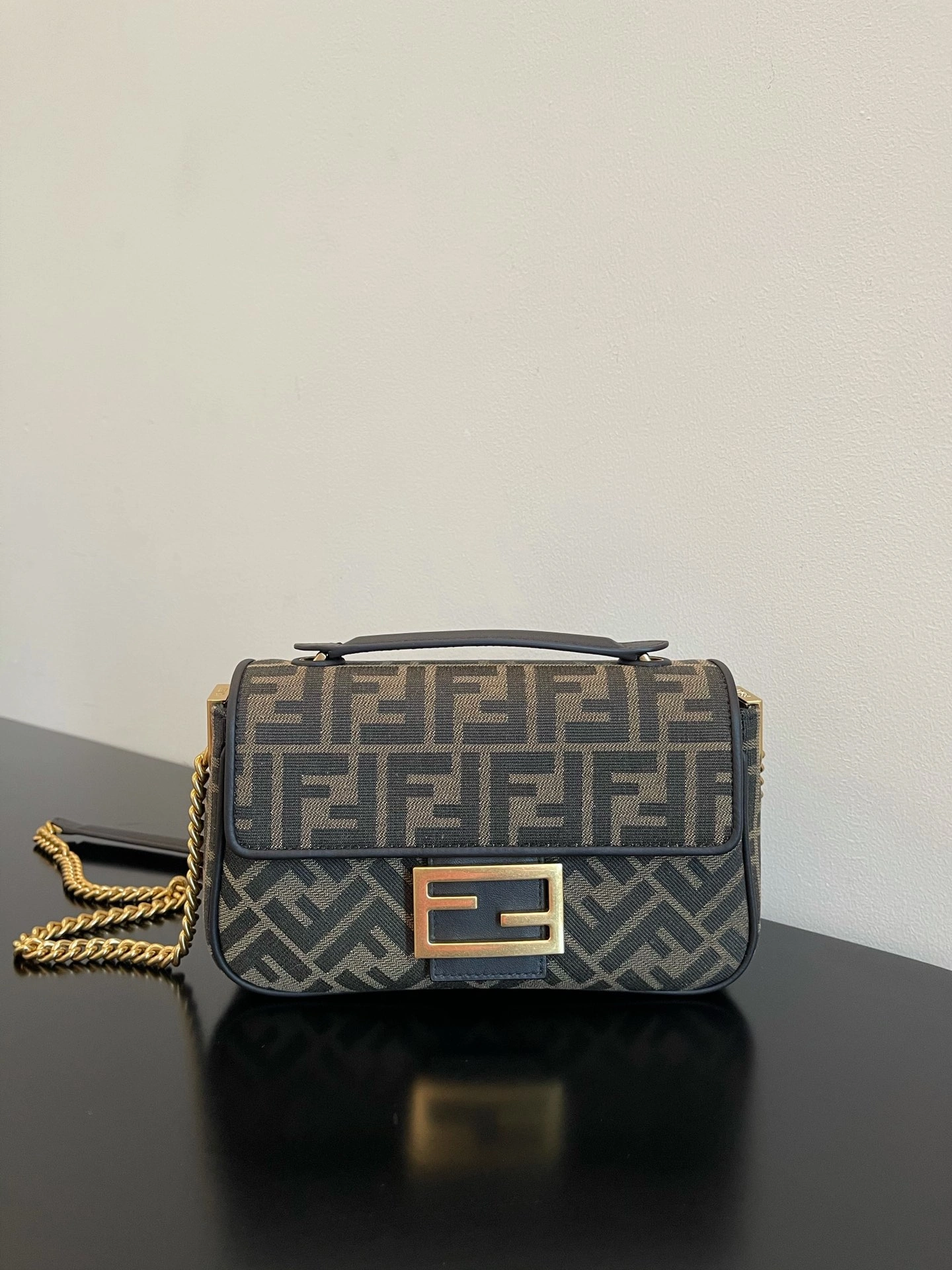 Trendsetting Fendi Satchel Bags 69752