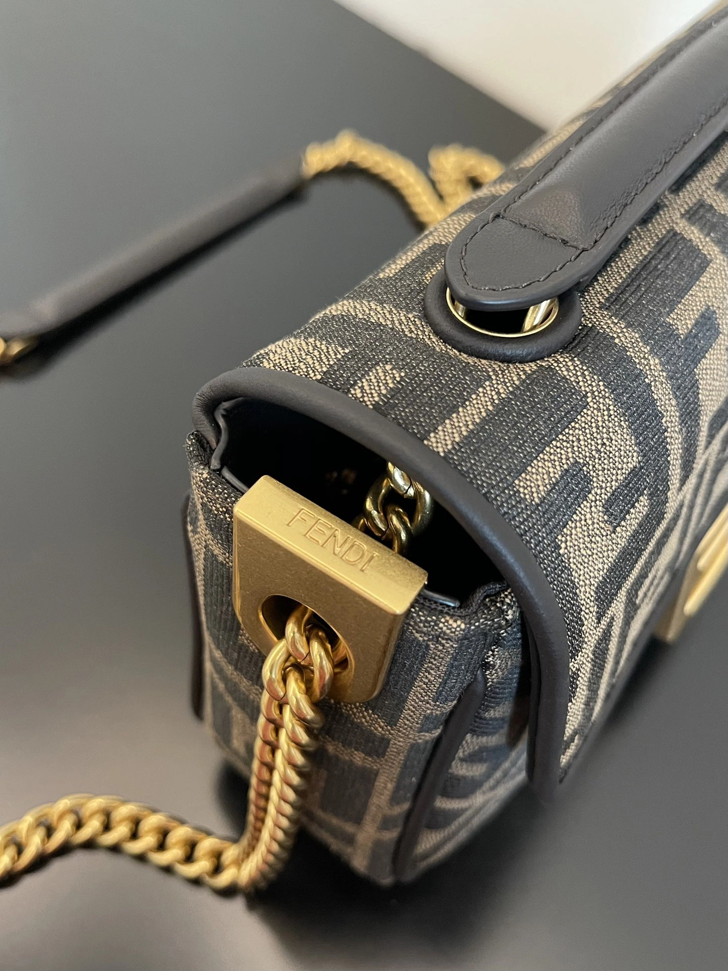 Trendsetting Fendi Satchel Bags 69752