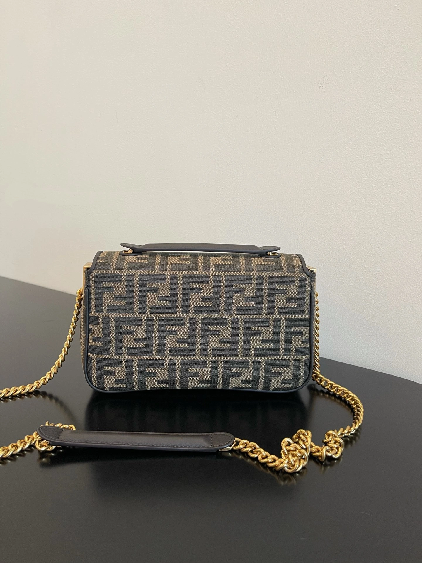 Trendsetting Fendi Satchel Bags 69752