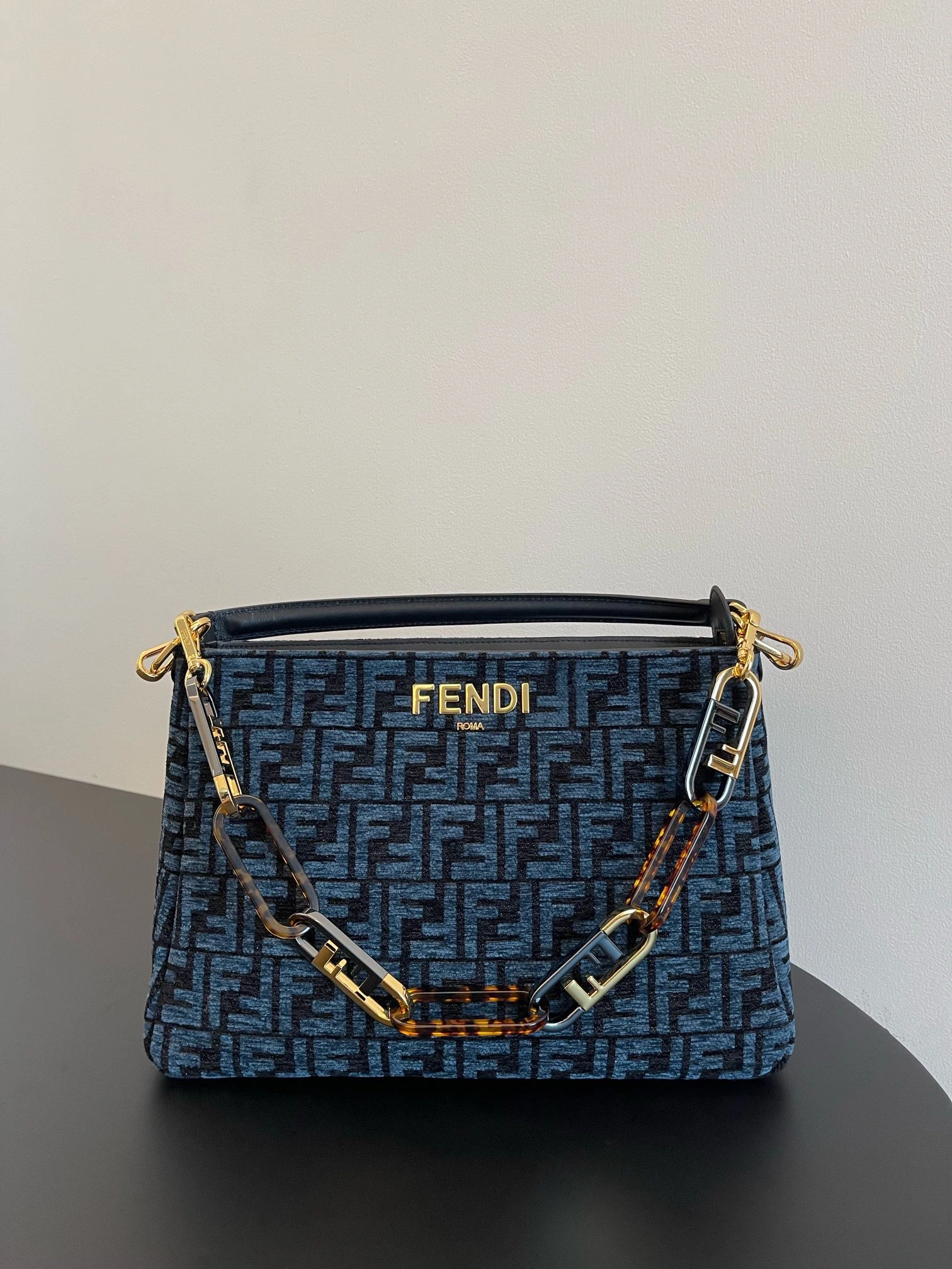 Fendi Satchel Bags ComfortFit 69791