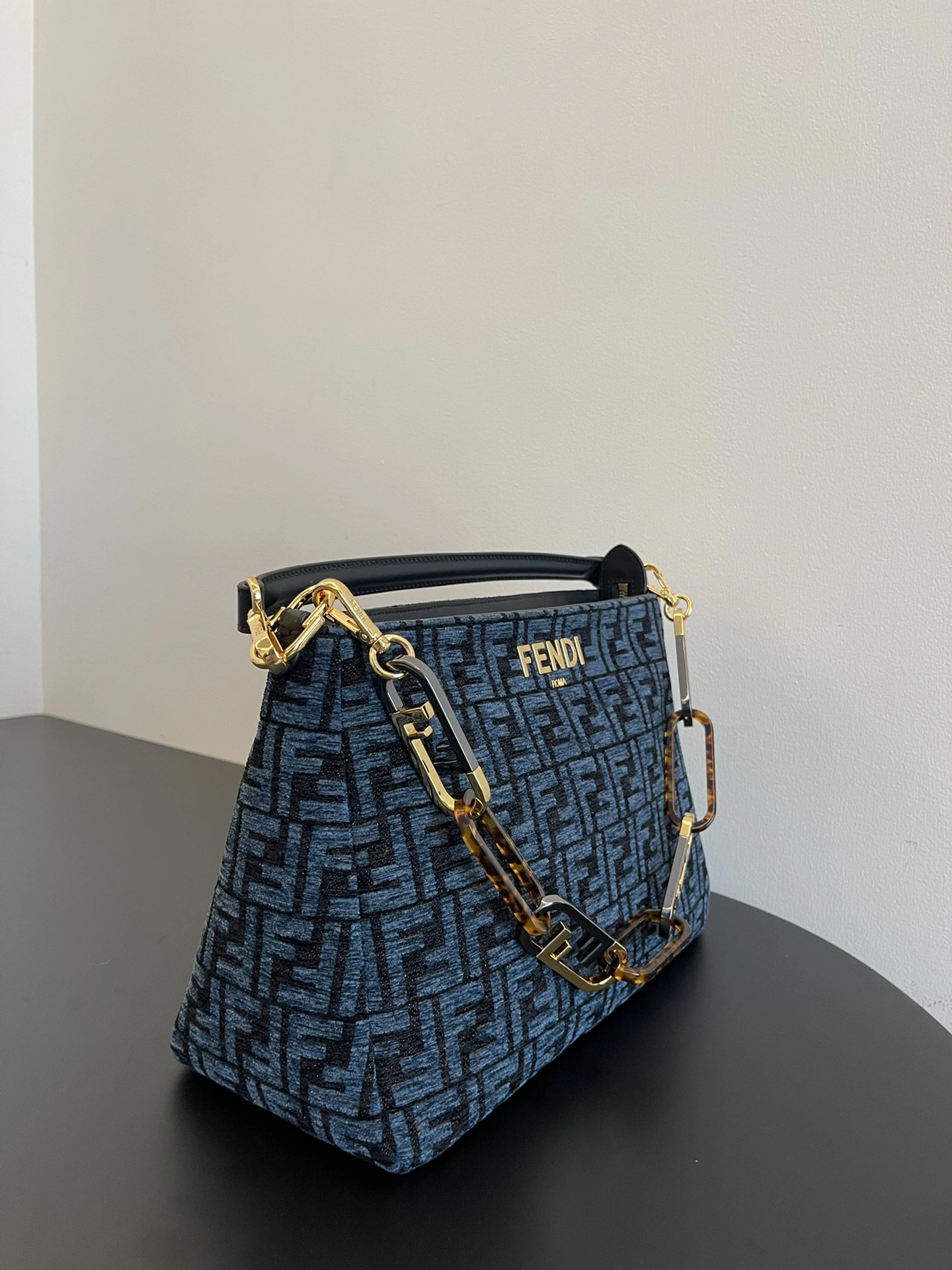Fendi Satchel Bags ComfortFit 69791