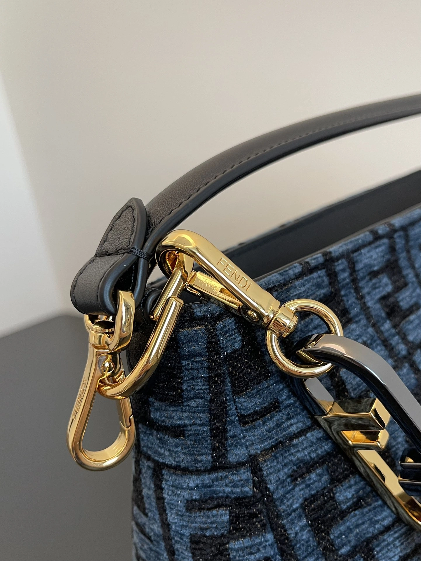 Fendi Satchel Bags ComfortFit 69791