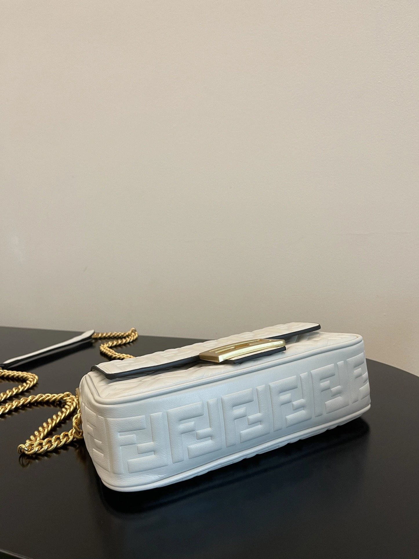 Sporty Fendi Satchel Bags 69745