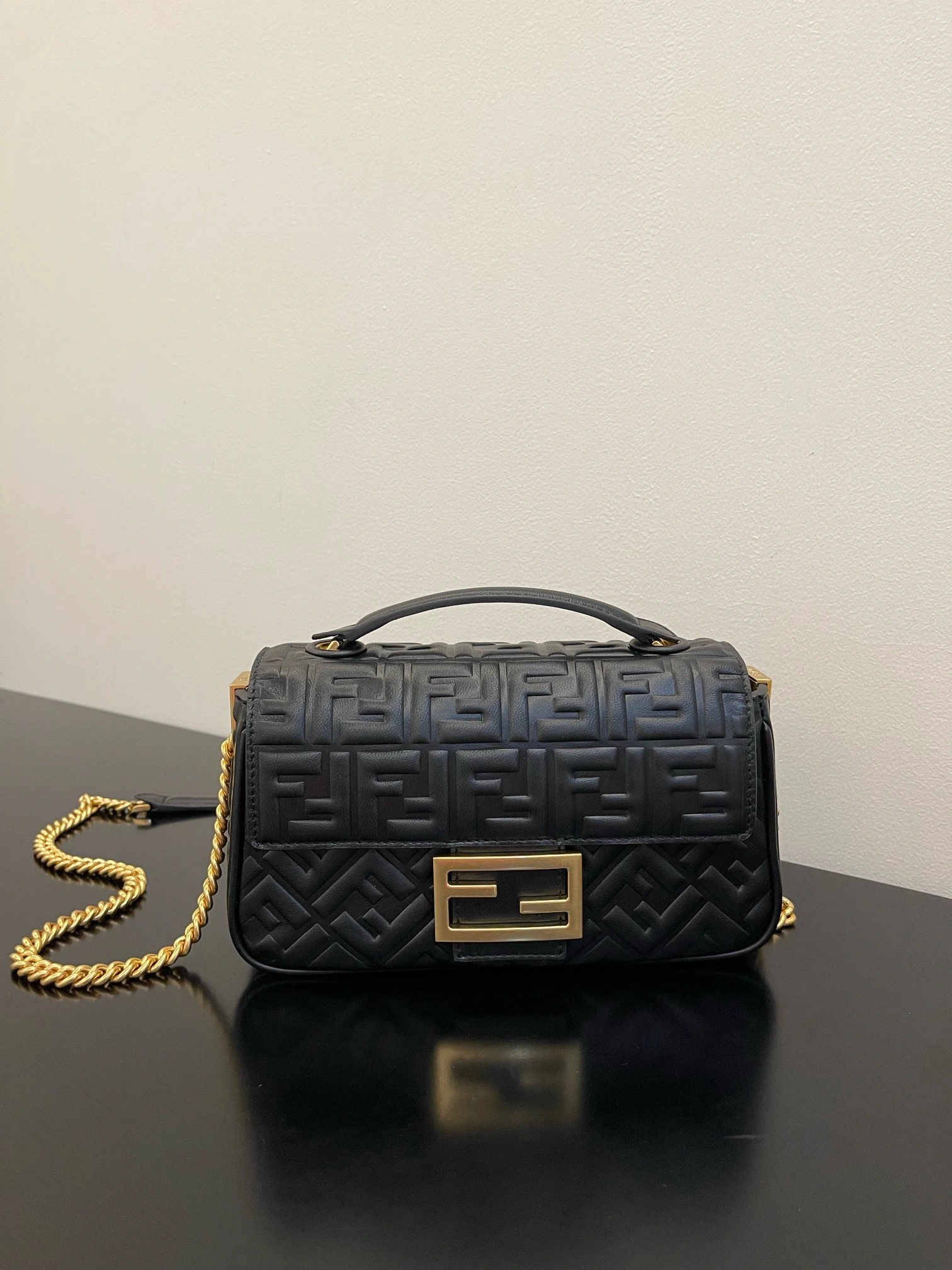 Fendi Satchel Bags Seasonal 69749