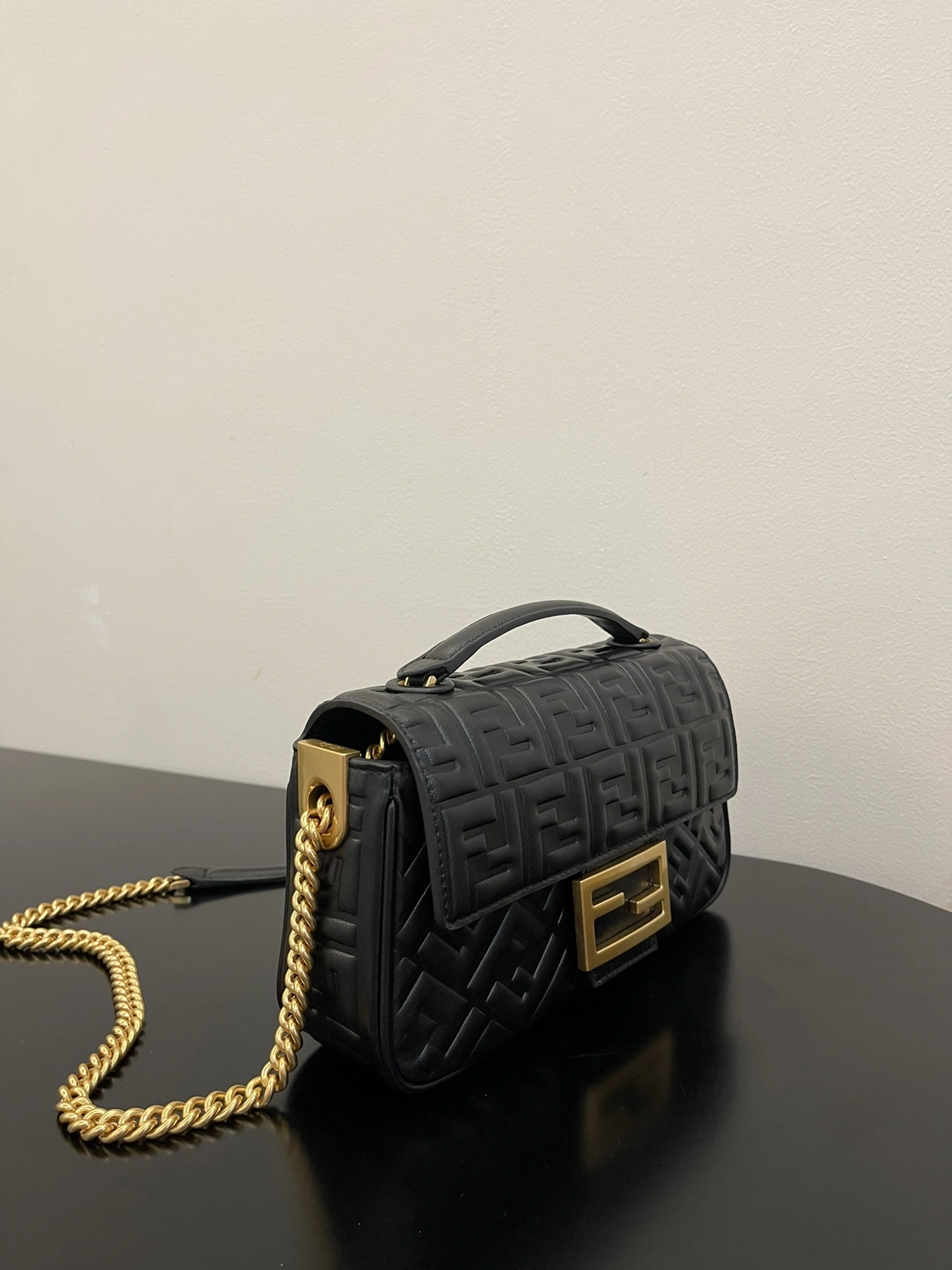 Fendi Satchel Bags Seasonal 69749