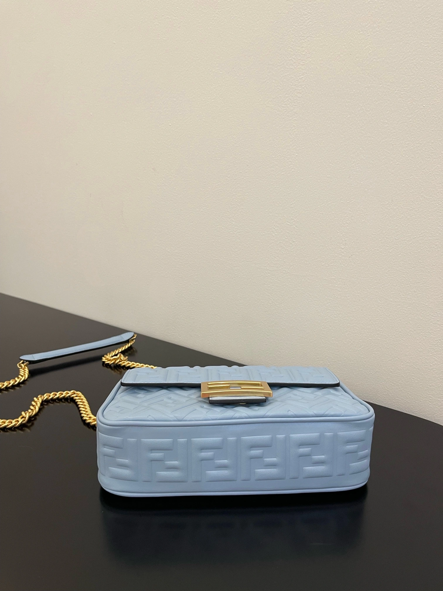 Fendi Satchel Bags Stretchable 69748