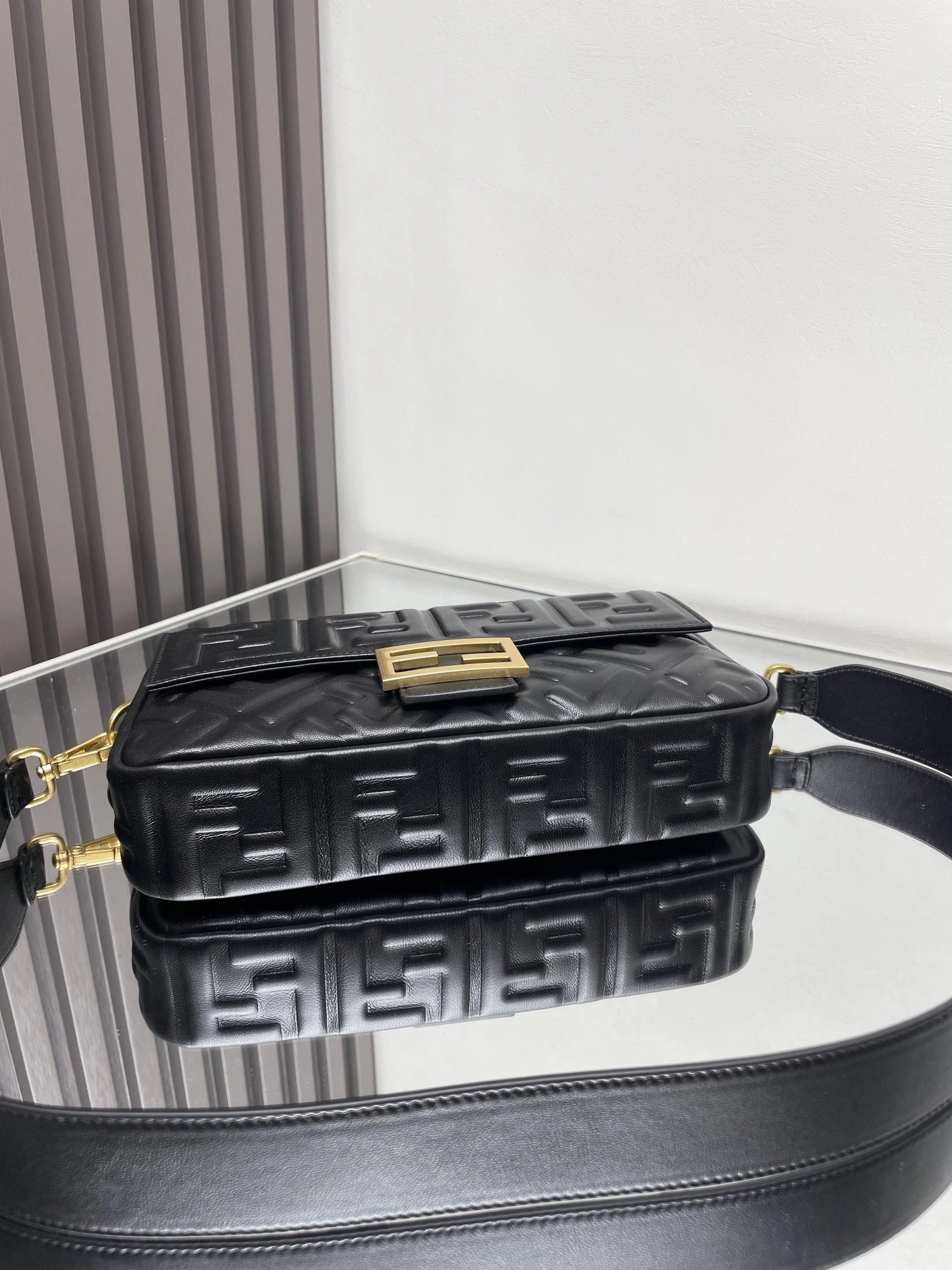 FastDry Fendi Satchel Bags 69744