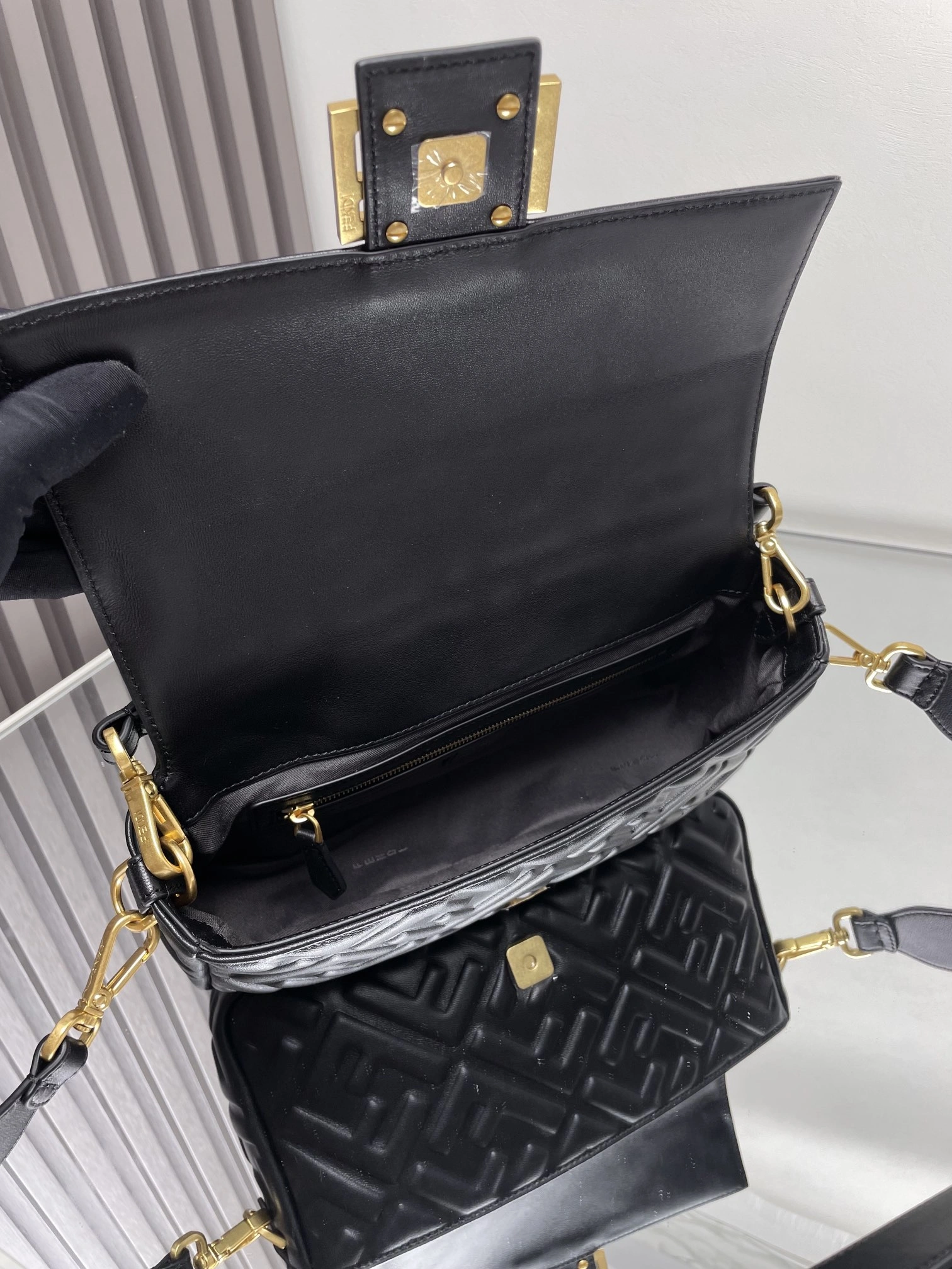 FastDry Fendi Satchel Bags 69744