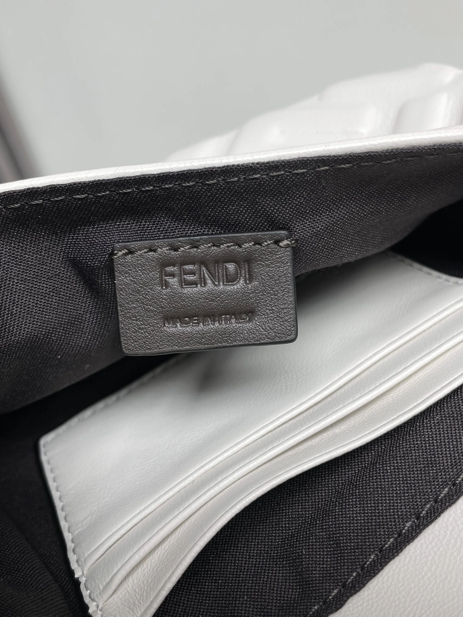 QuickDry Fendi Satchel Bags 69742
