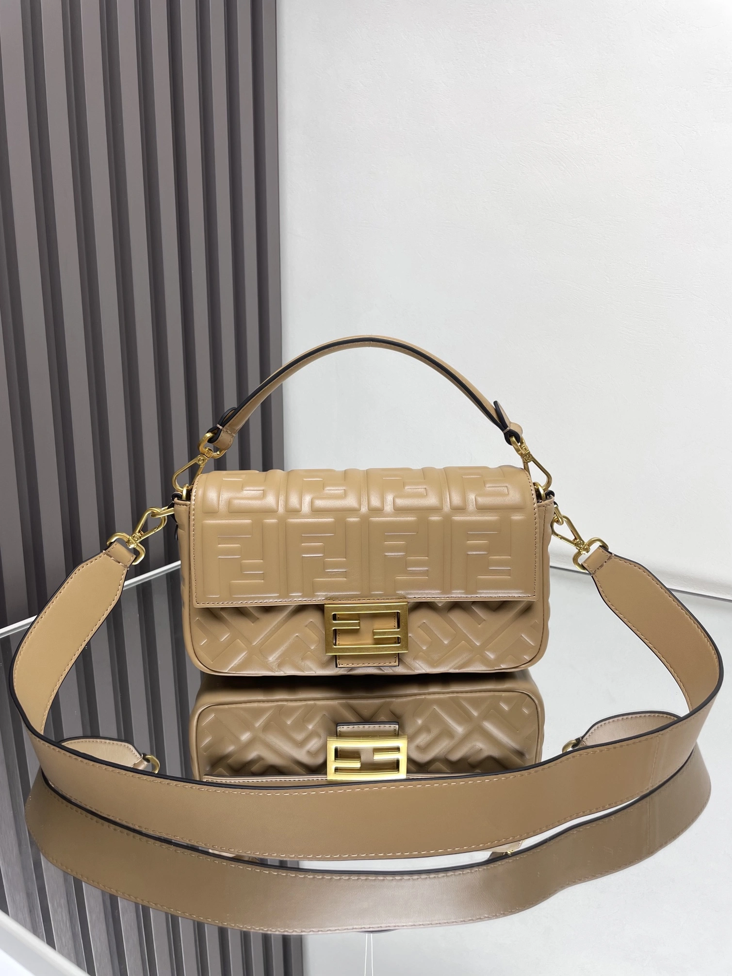 Fendi Satchel Bags Packable 69743
