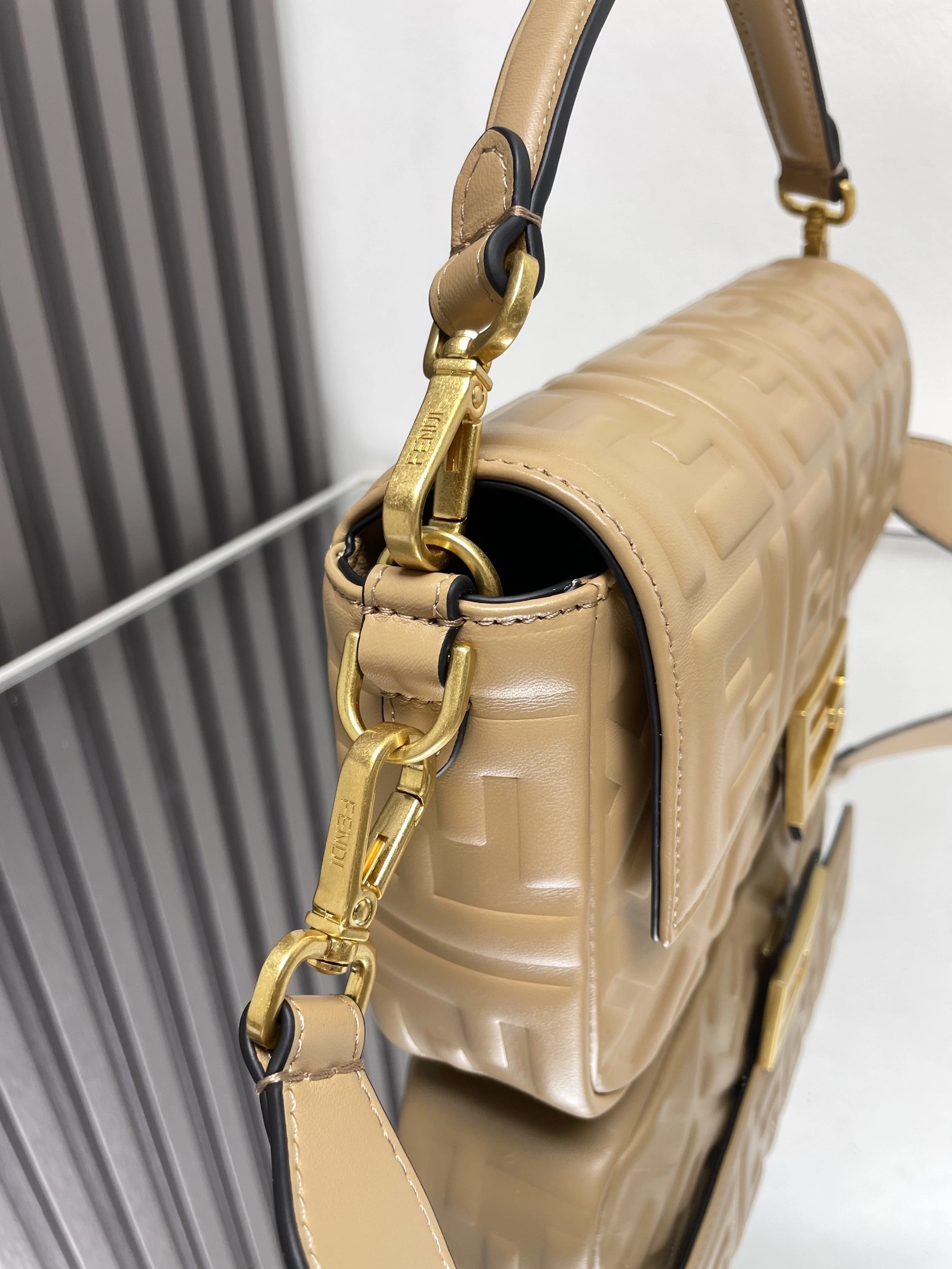 Fendi Satchel Bags Packable 69743