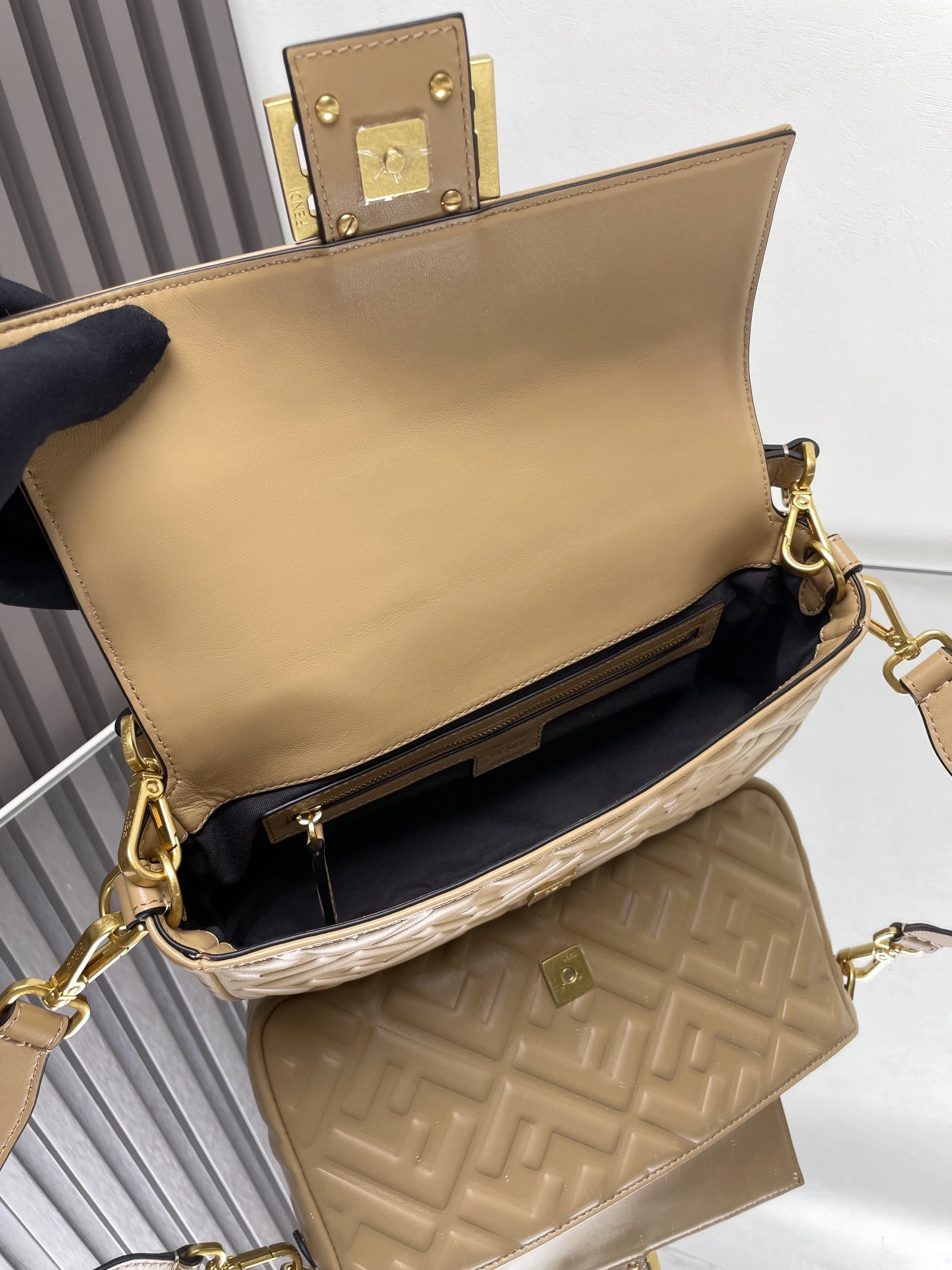 Fendi Satchel Bags Packable 69743